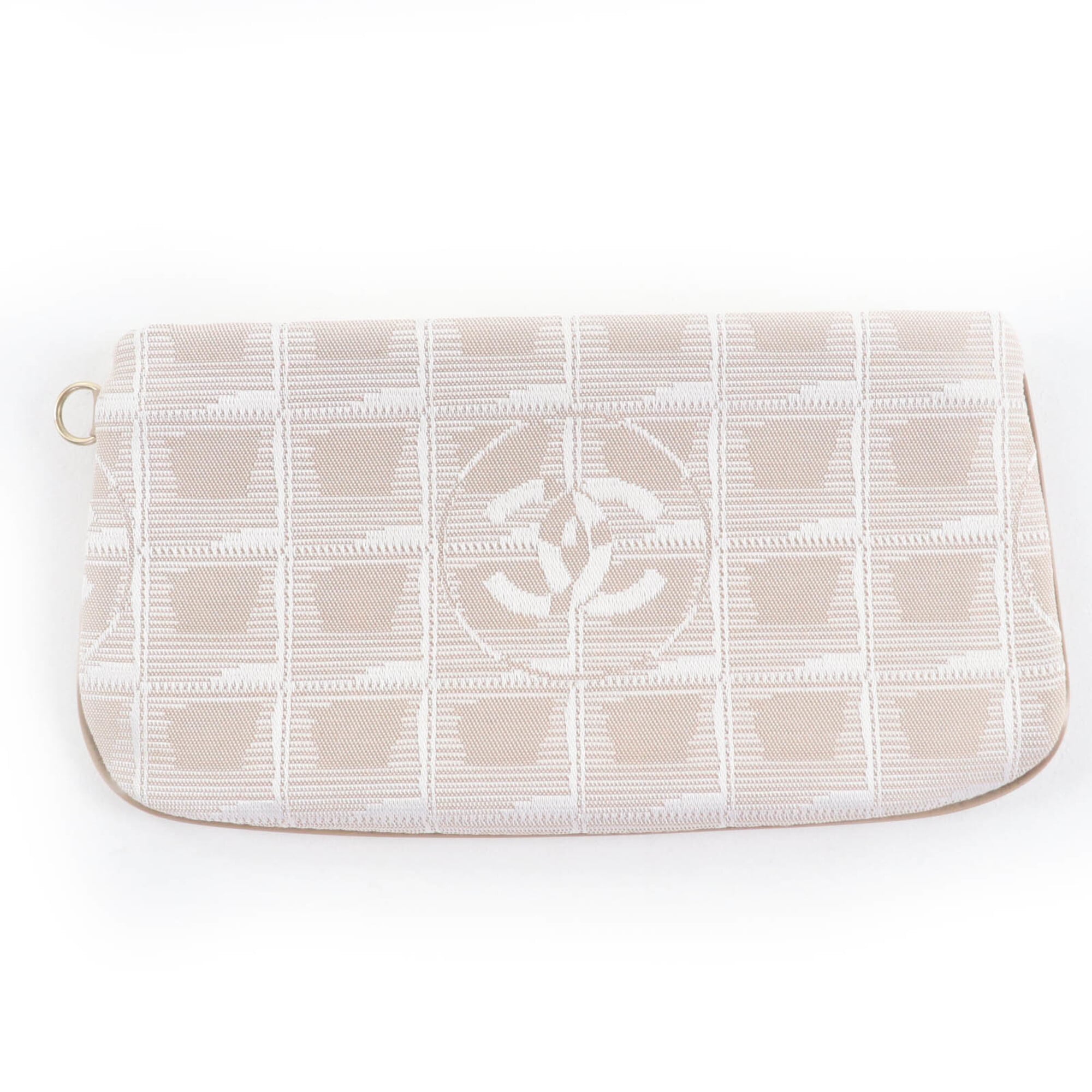 Travel Line Wallet on Chain Quilted Nylon
