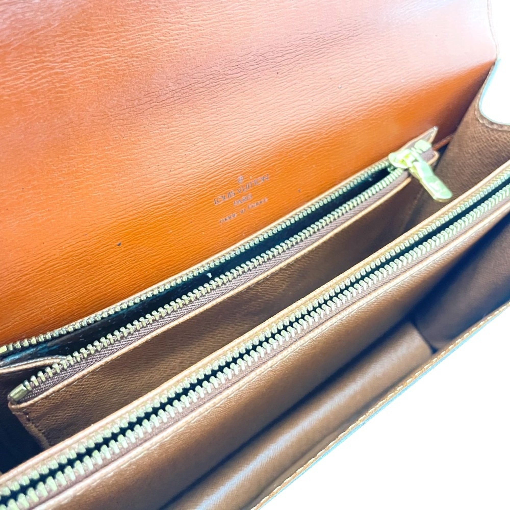Louis Vuitton Brown Epi Leather Handbag (Pre-Owned)