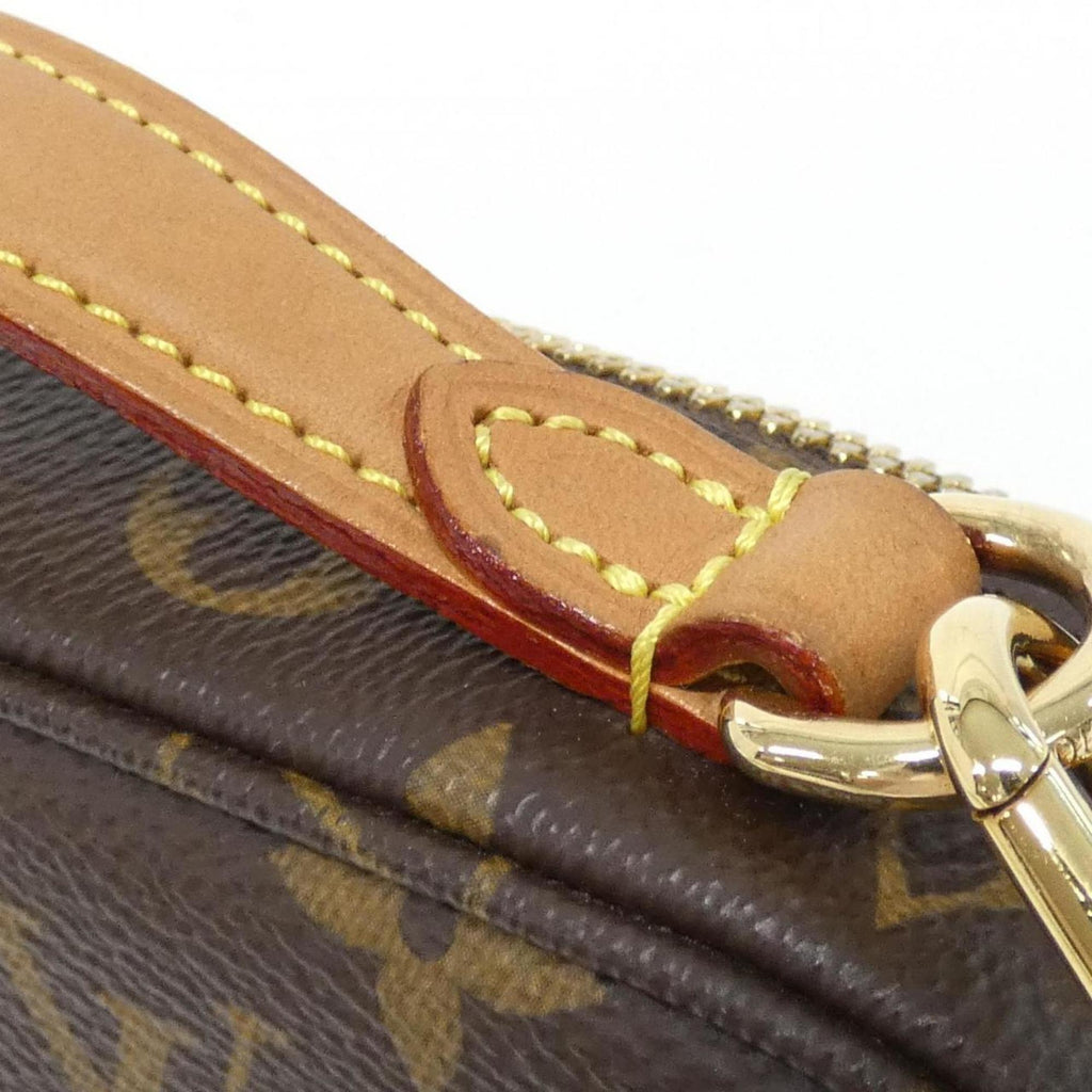 Louis Vuitton Marron Coated Canvas Shoulder Bag (Pre-Owned)
