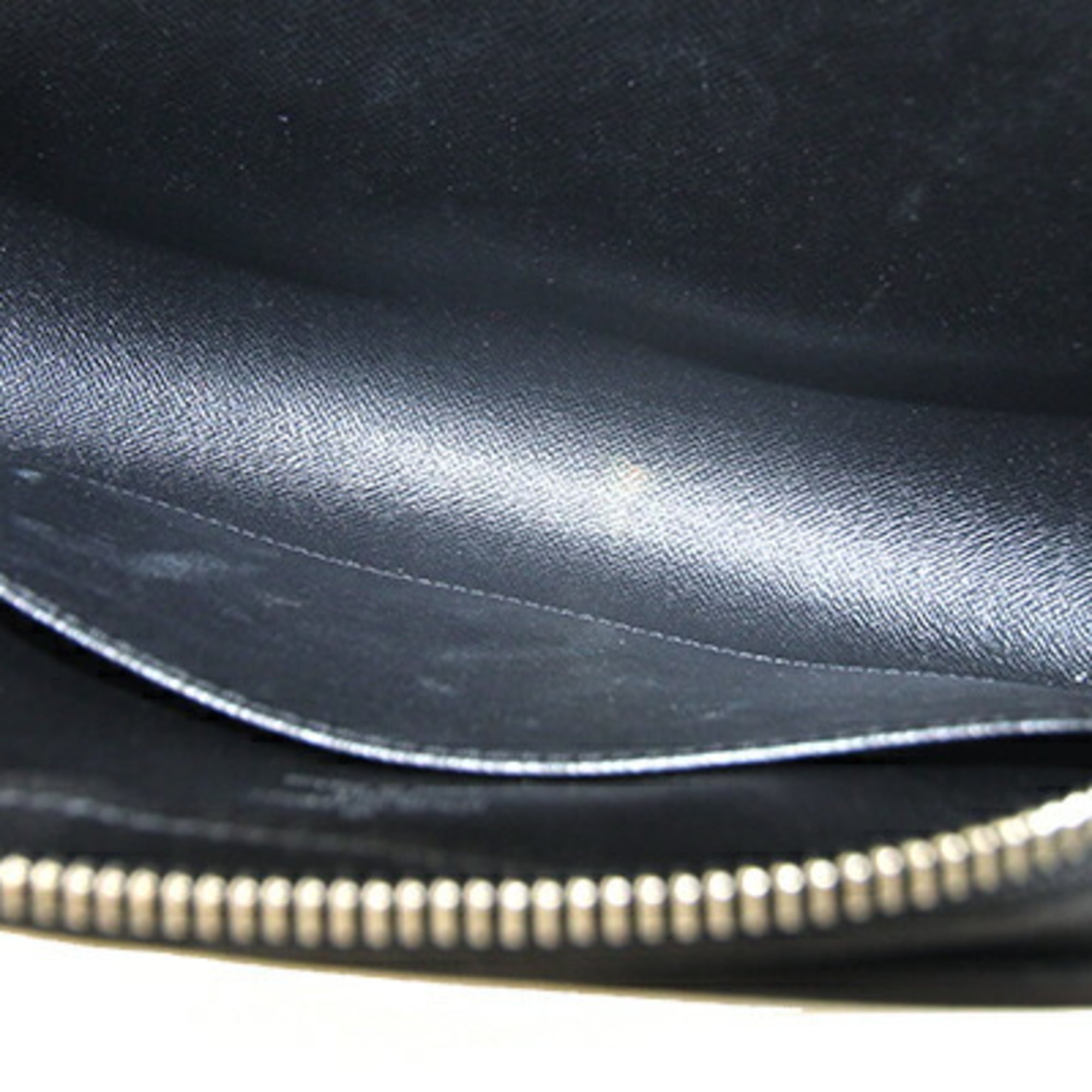 Louis Vuitton Ardoise Black Taiga Leather Clutch Bag (Pre-Owned)