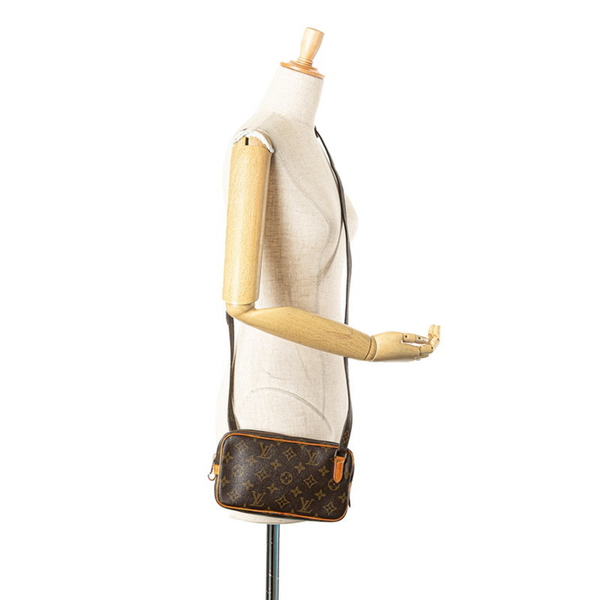 Louis Vuitton Brown Pvc Leather Pochette Shoulder Bag (Pre-Owned)