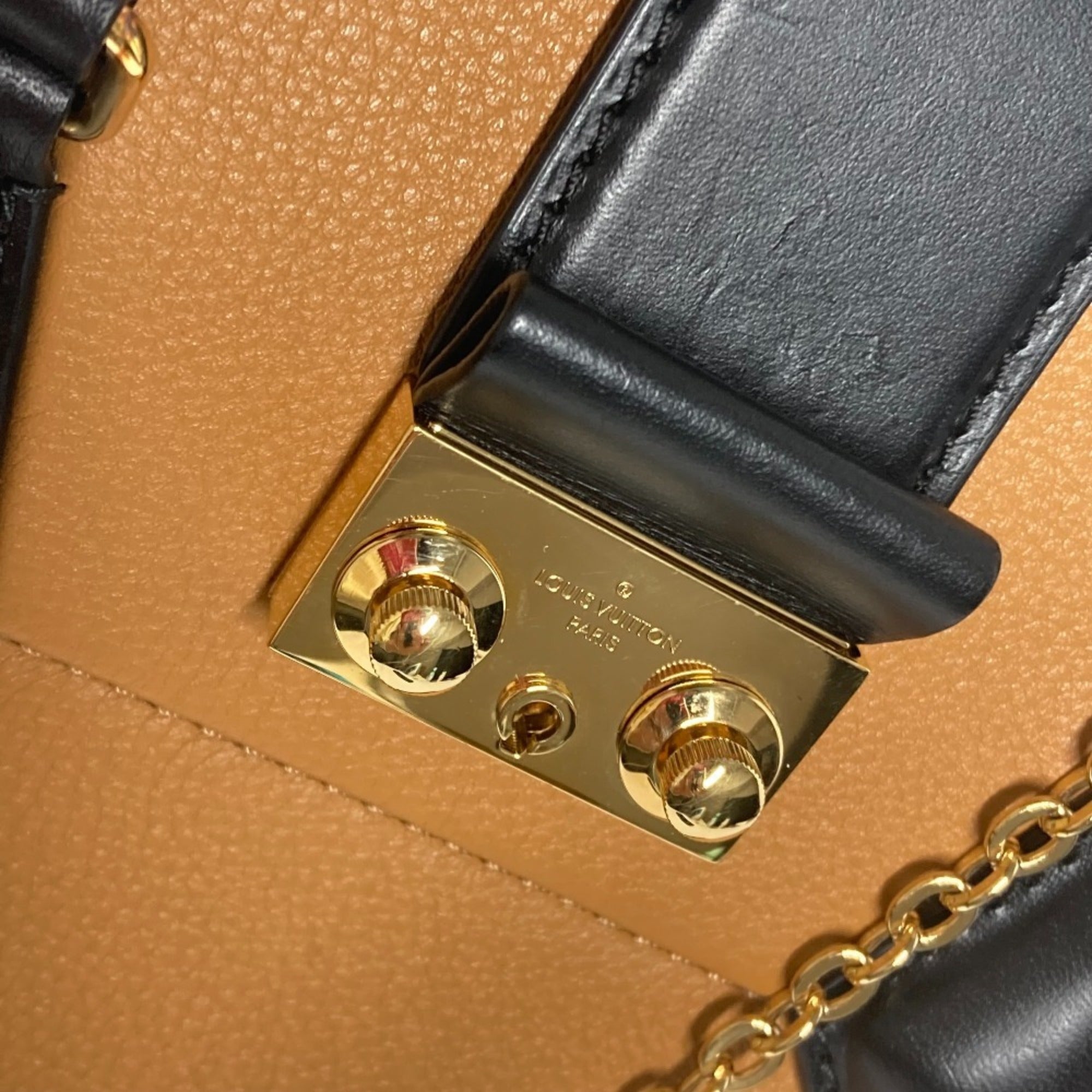Louis Vuitton Beige Black Leather Handbag Tote Bag (Pre-Owned)