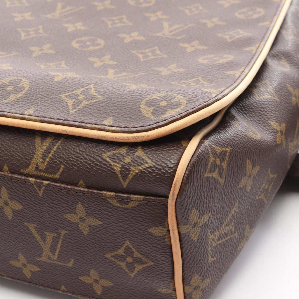 Louis Vuitton Brown Coated Canvas Leather Shoulder Bag (Pre-Owned)