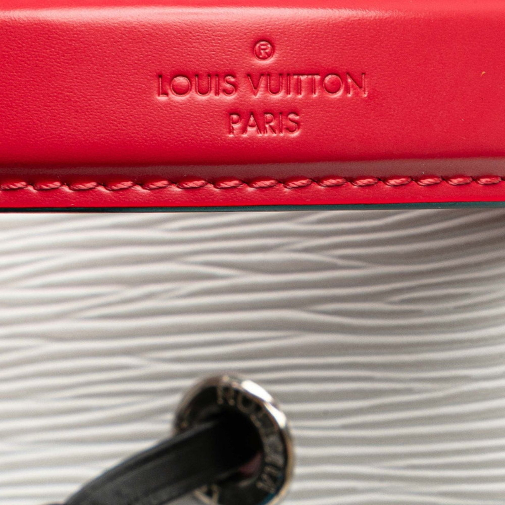 Louis Vuitton Epi Noir Handbag Shoulder Bag (Pre-Owned)