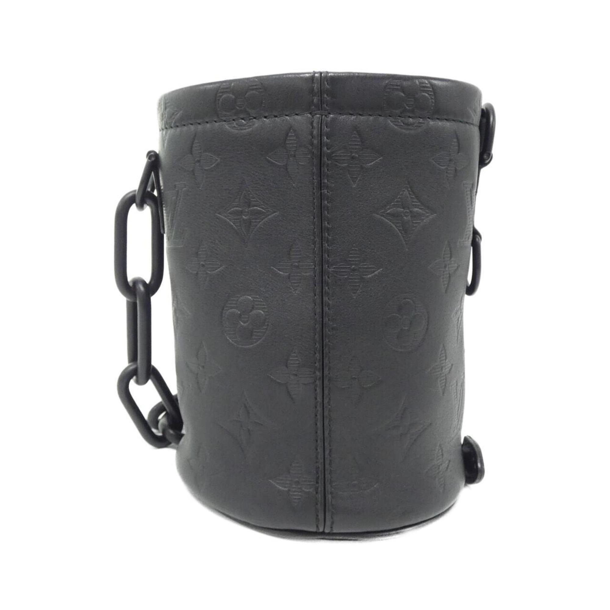 Louis Vuitton Black Leather Shoulder Bag (Pre-Owned)