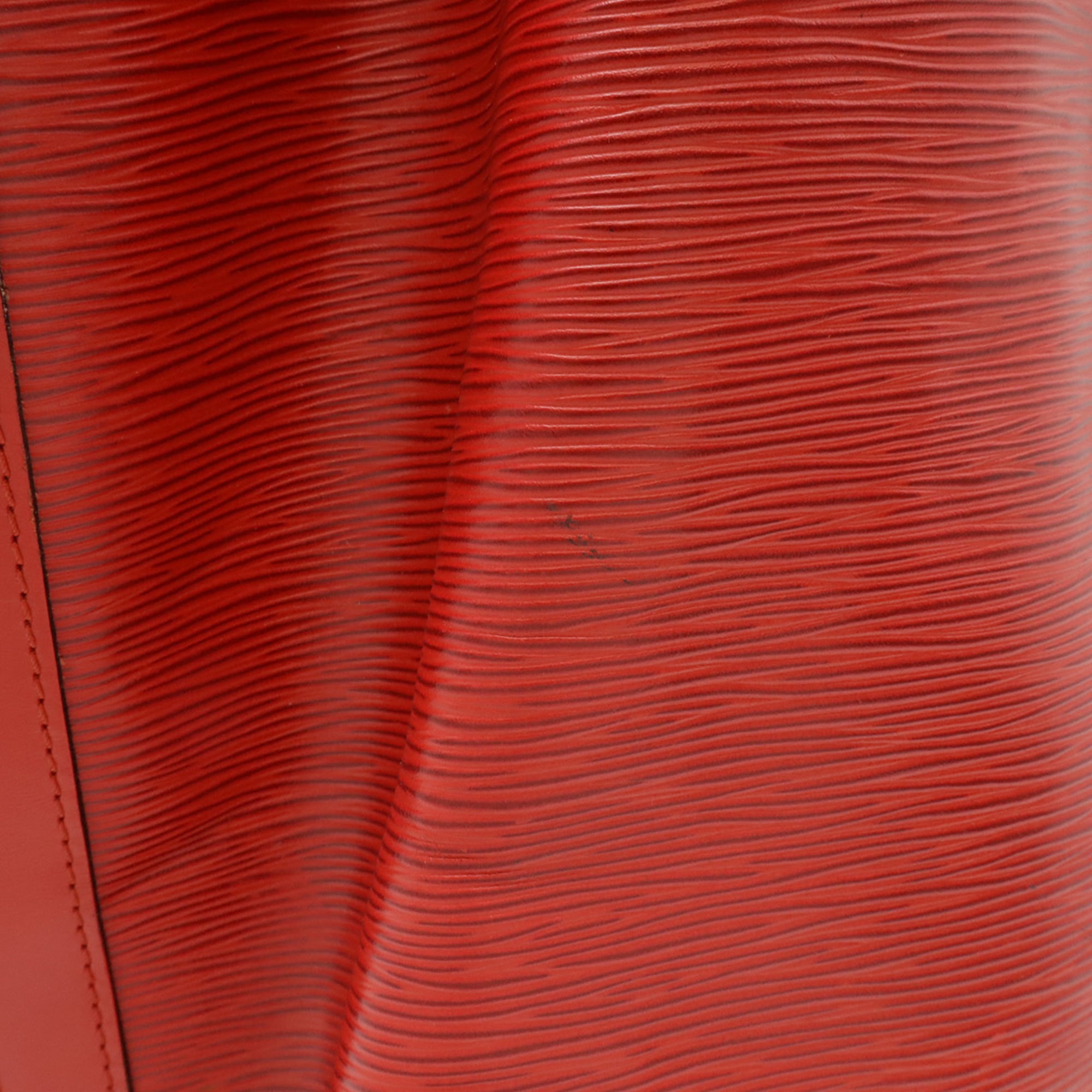 Louis Vuitton Red Color Epi Leather Shoulder Bag (Pre-Owned)