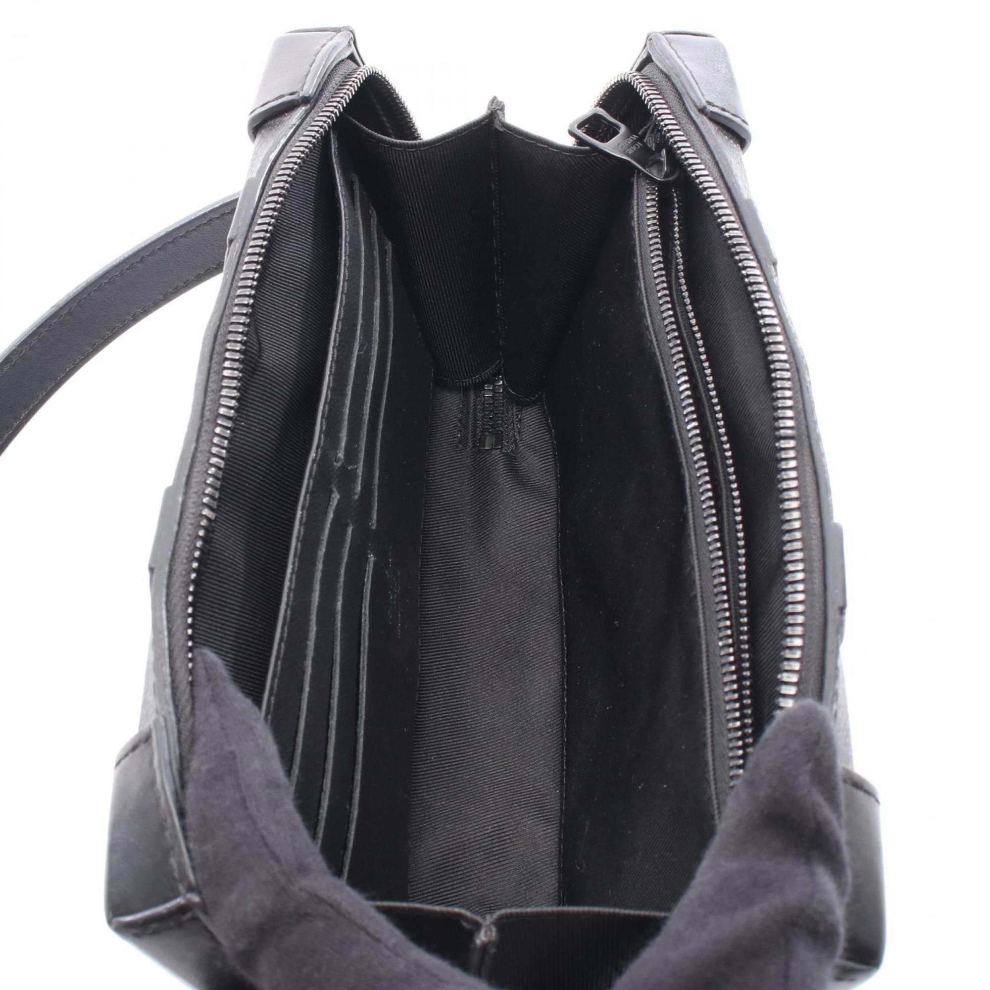 Louis Vuitton Black Coated Canvas Leather Shoulder Bag (Pre-Owned)