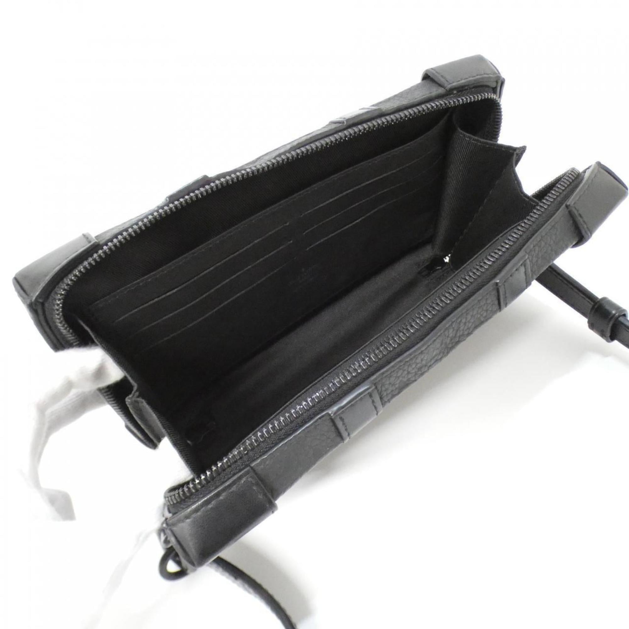 Louis Vuitton Black Leather Shoulder Bag (Pre-Owned)
