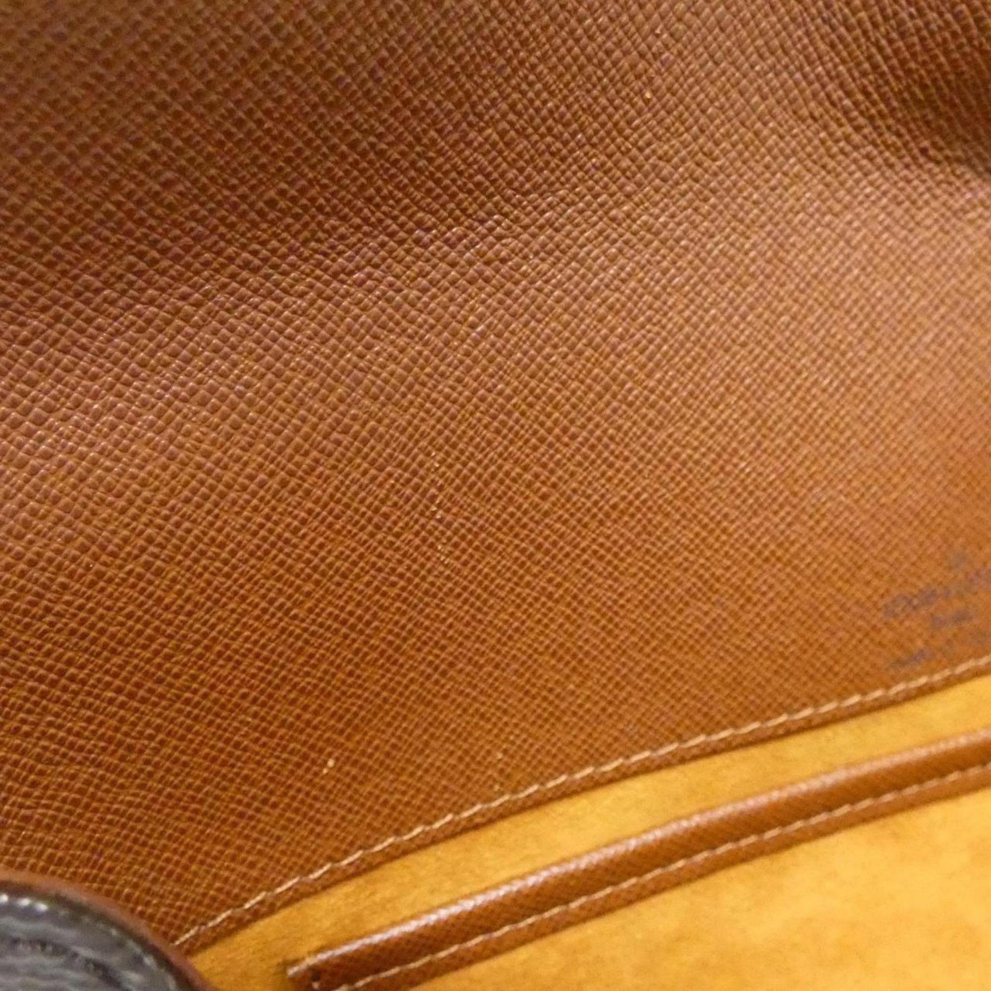 Louis Vuitton Marron Coated Canvas Shoulder Bag (Pre-Owned)