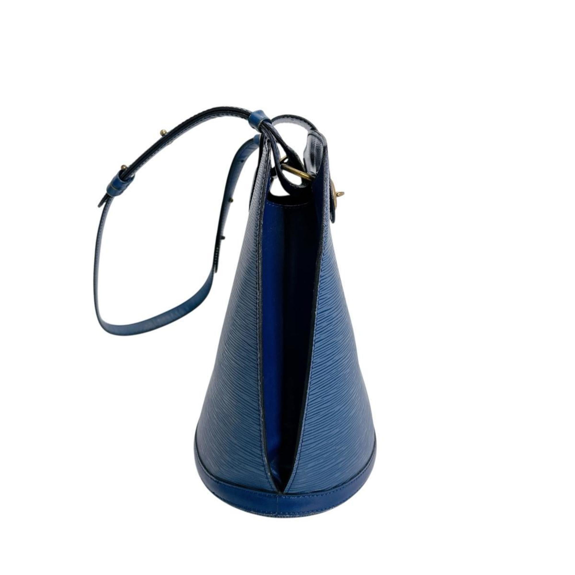 Louis Vuitton Blue Epi Leather Shoulder Bag (Pre-Owned)