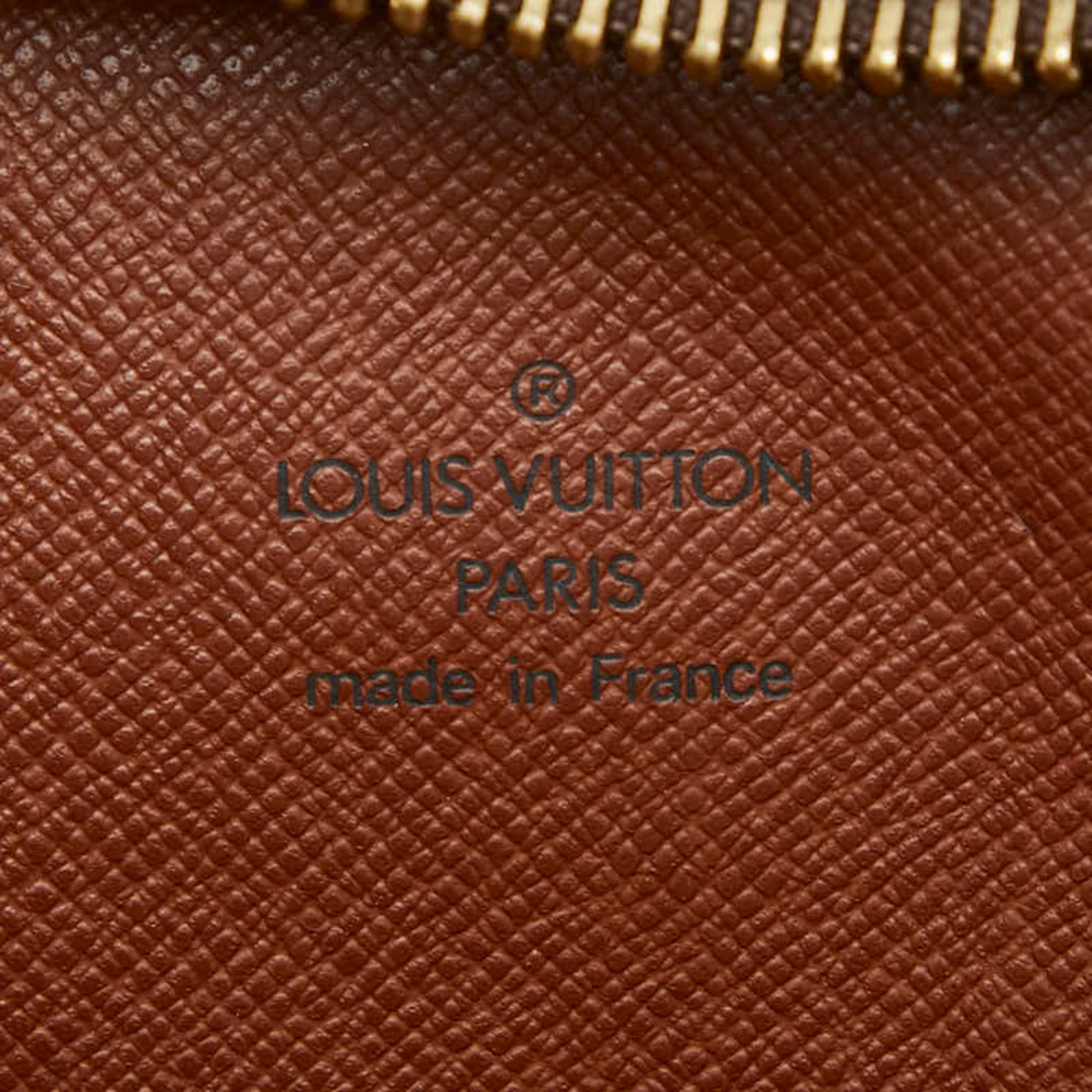 Louis Vuitton Brown Monogram Monogram Shoulder Bag (Pre-Owned)
