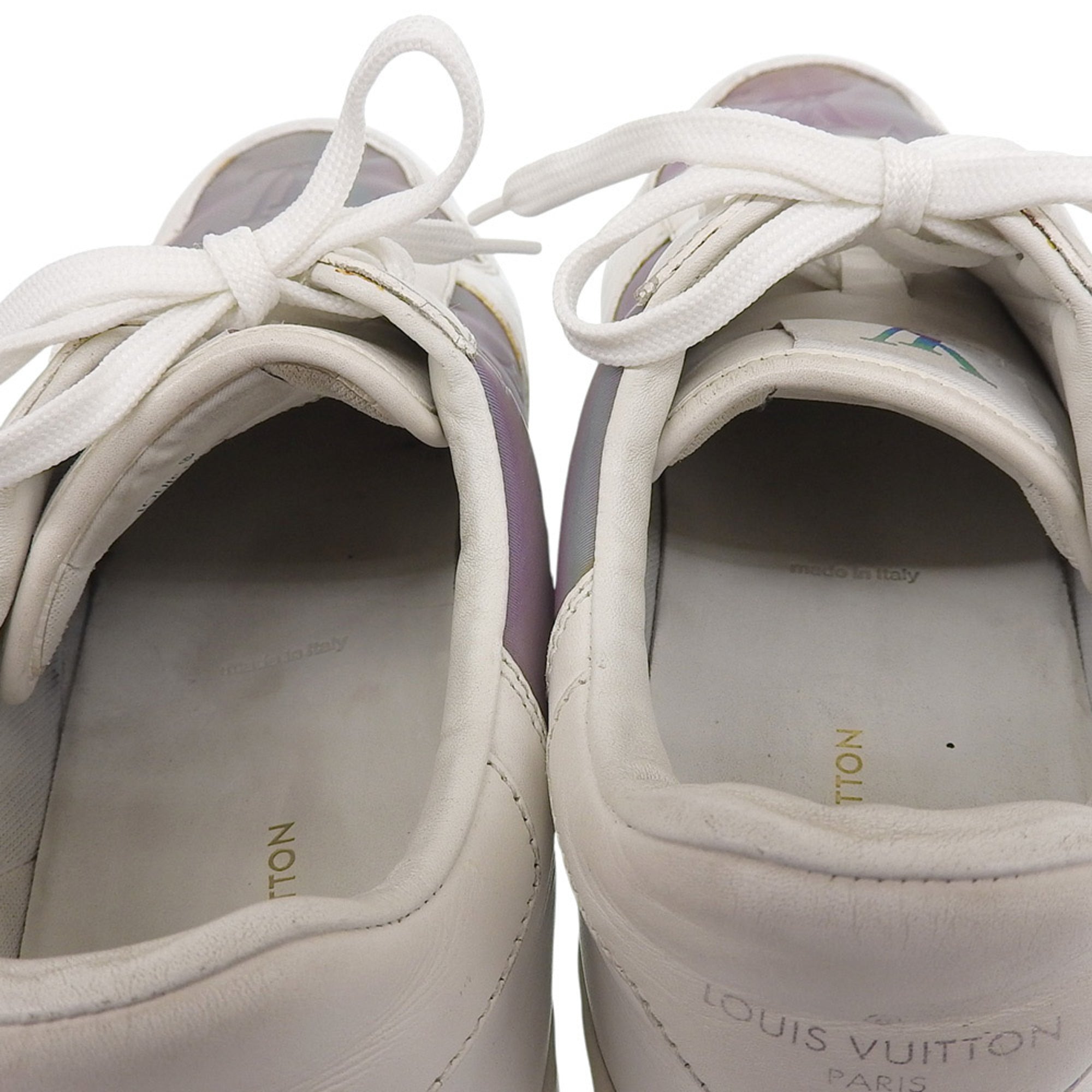 Louis Vuitton White Sneakers (Pre-Owned)