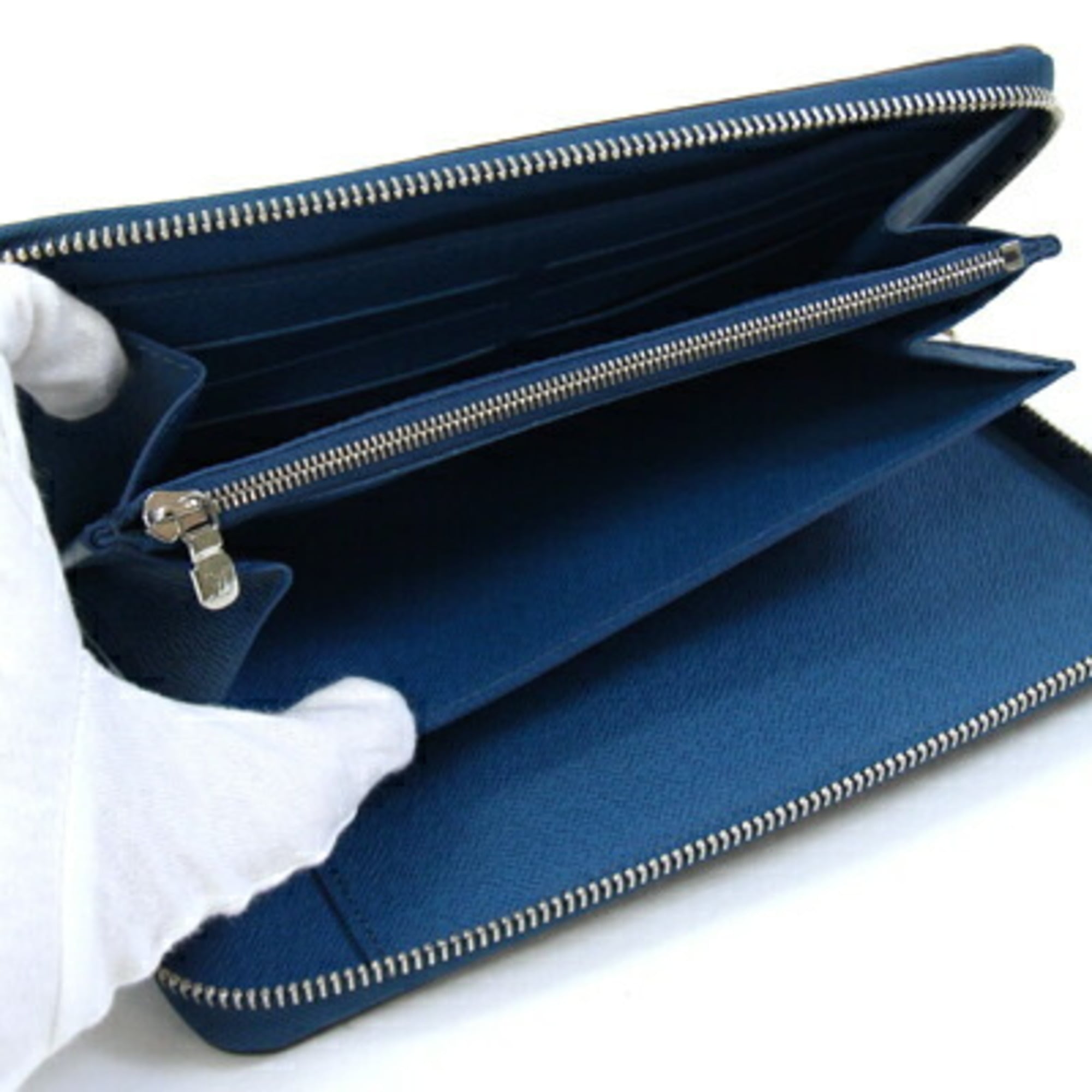 Louis Vuitton Bleu Celeste Epi Leather Middle Wallet (Bi-Fold) (Pre-Owned)