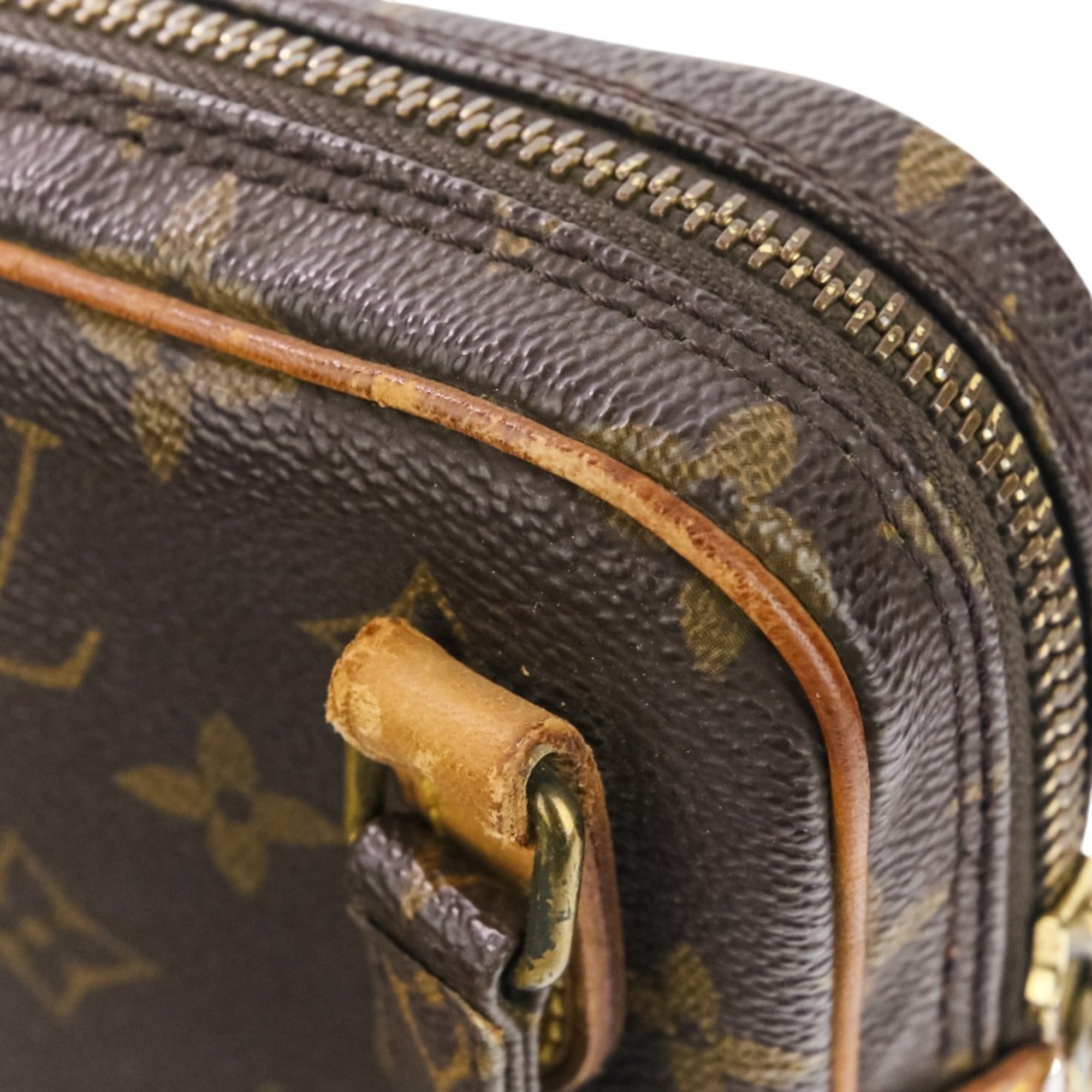 Louis Vuitton Brown Pochette (Pre-Owned)