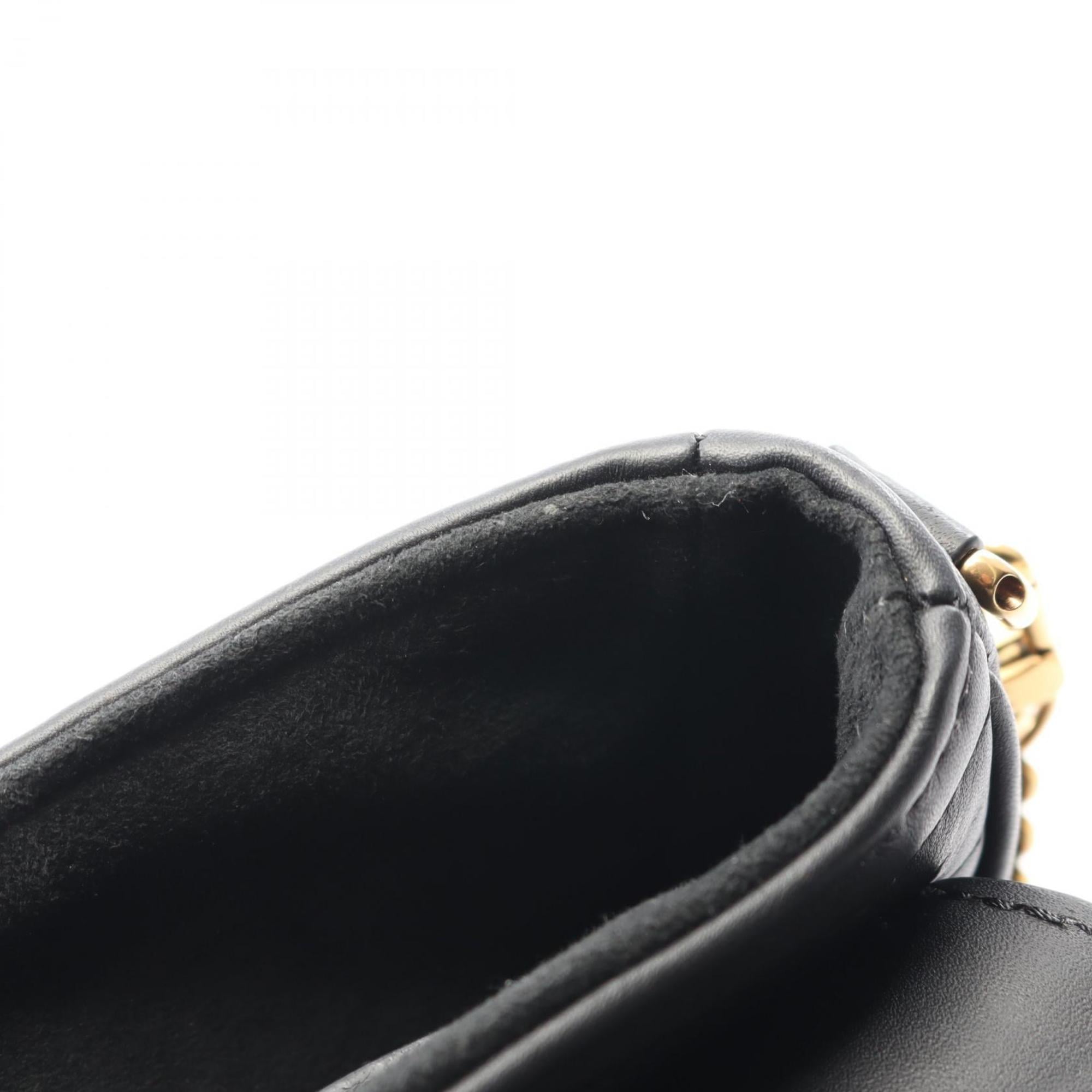 Louis Vuitton Black Leather Pochette Shoulder Bag (Pre-Owned)