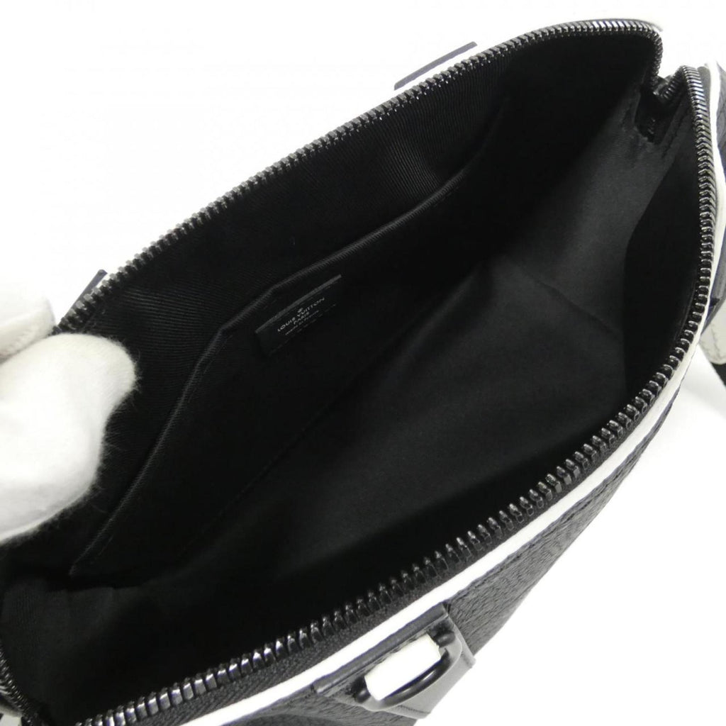 Louis Vuitton Black Leather Shoulder Bag (Pre-Owned)