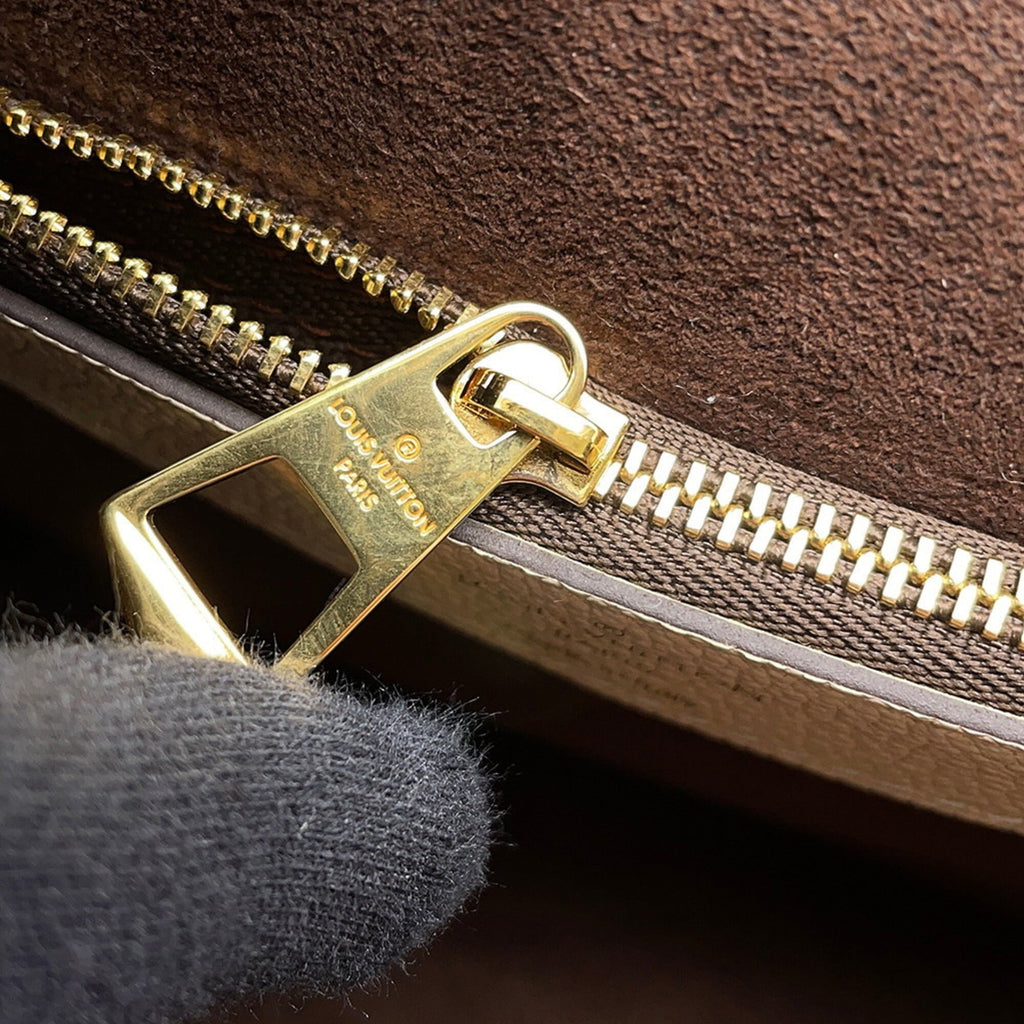 Louis Vuitton Gold Monogram Empreinte Shoulder Bag (Pre-Owned)
