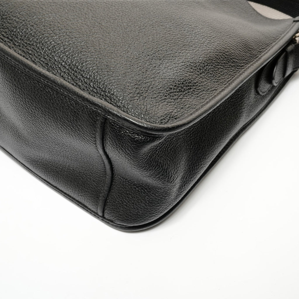 Logo Strap Hobo Leather Medium