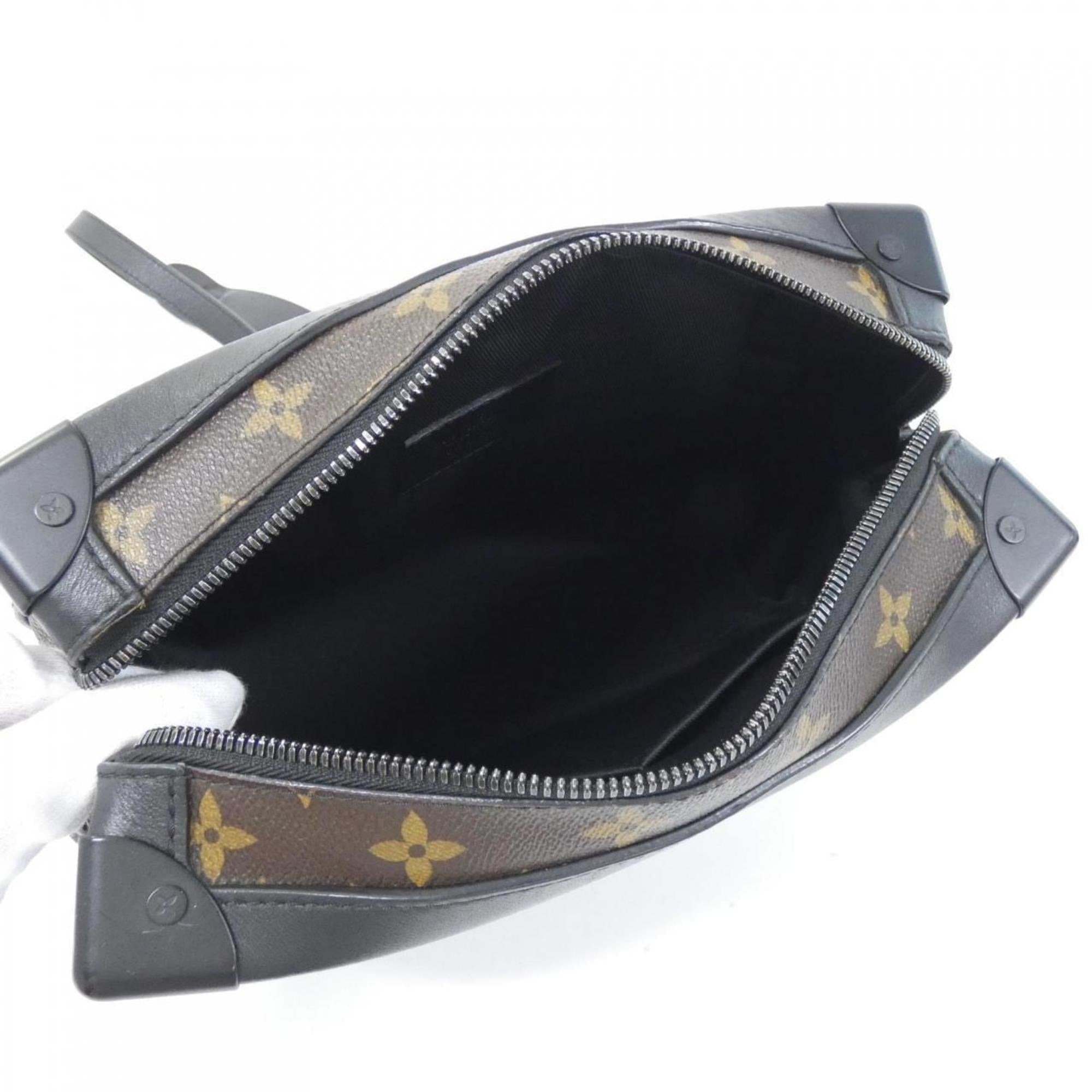 Louis Vuitton Marron Coated Canvas Shoulder Bag (Pre-Owned)