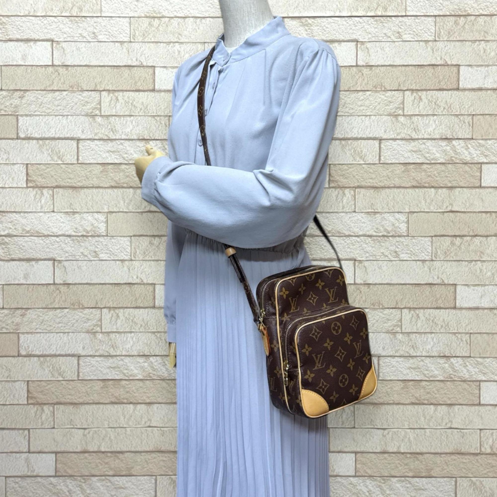 Louis Vuitton Monogram Brown Monogram Monogram Shoulder Bag (Pre-Owned)