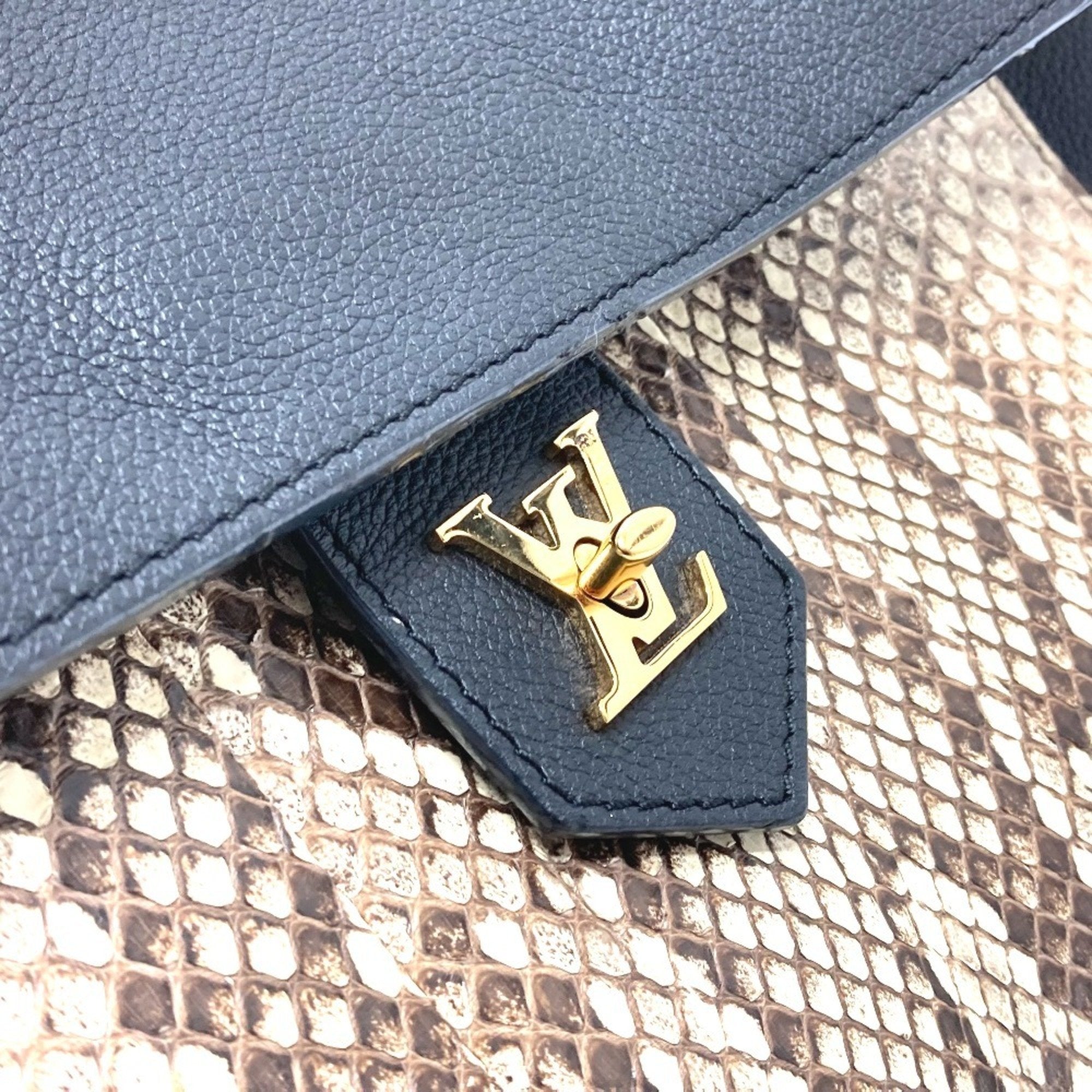 Louis Vuitton Black Leather Handbag Shoulder Bag (Pre-Owned)