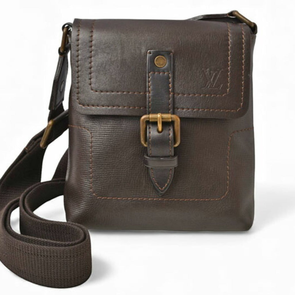 Louis Vuitton Coffee Leather Shoulder Bag (Pre-Owned)