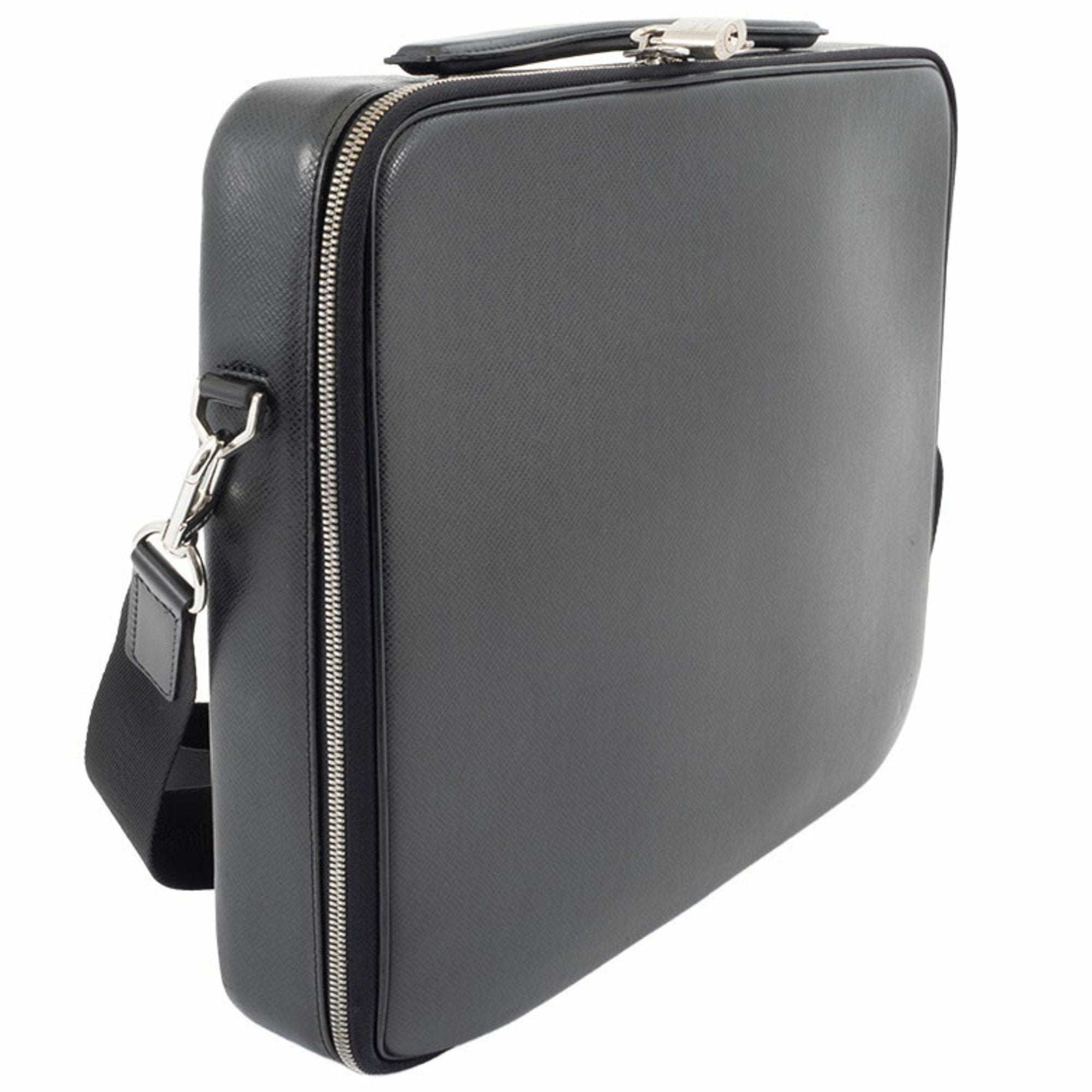 Louis Vuitton Ardoise Taiga Leather Shoulder Bag (Pre-Owned)