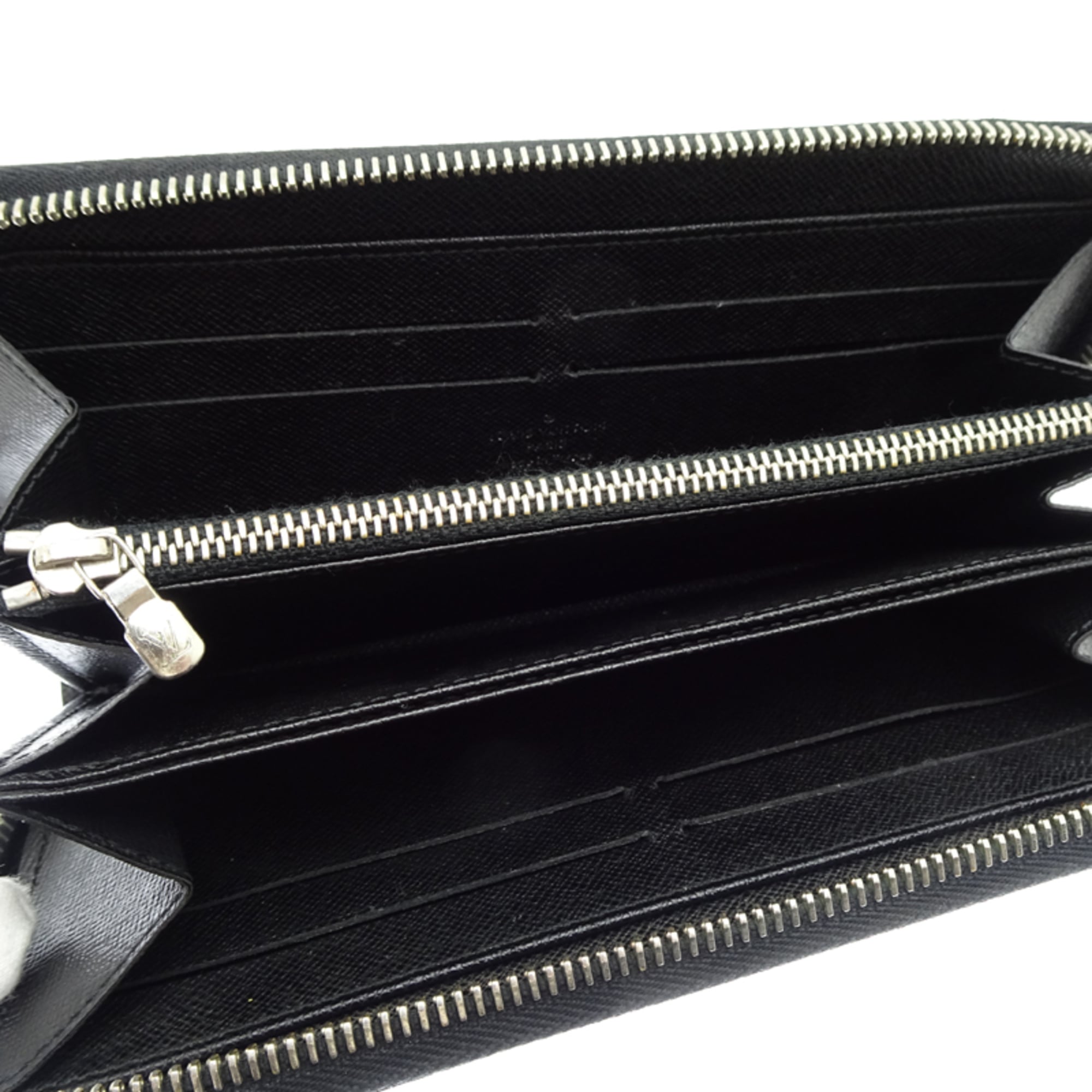 Louis Vuitton Black Noir Epi Leather Long Wallet (Bi-Fold) (Pre-Owned)