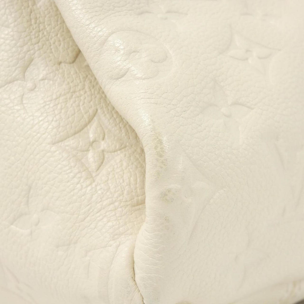 Louis Vuitton Neige Leather Shoulder Bag (Pre-Owned)