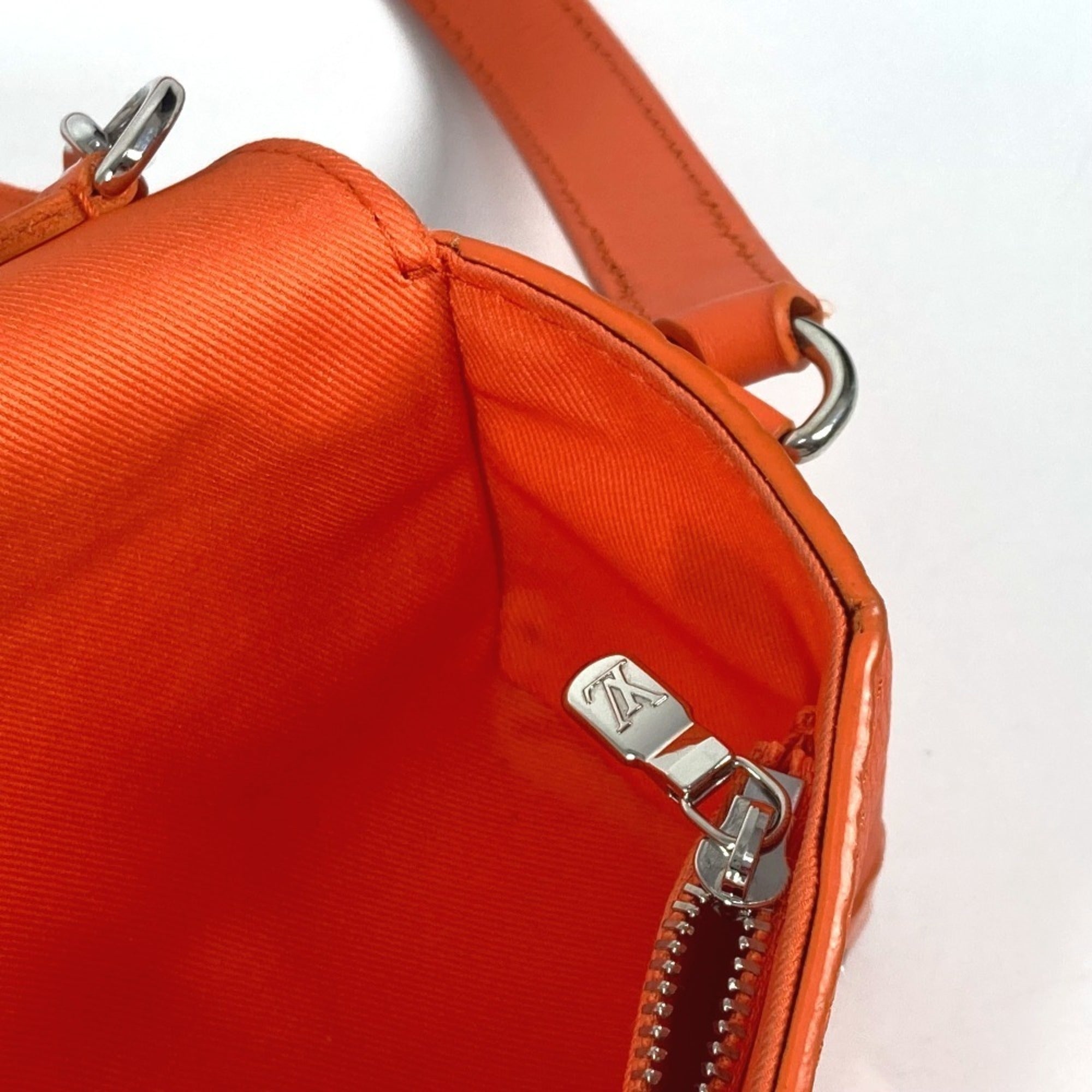 Louis Vuitton Orange Leather Pochette Shoulder Bag (Pre-Owned)