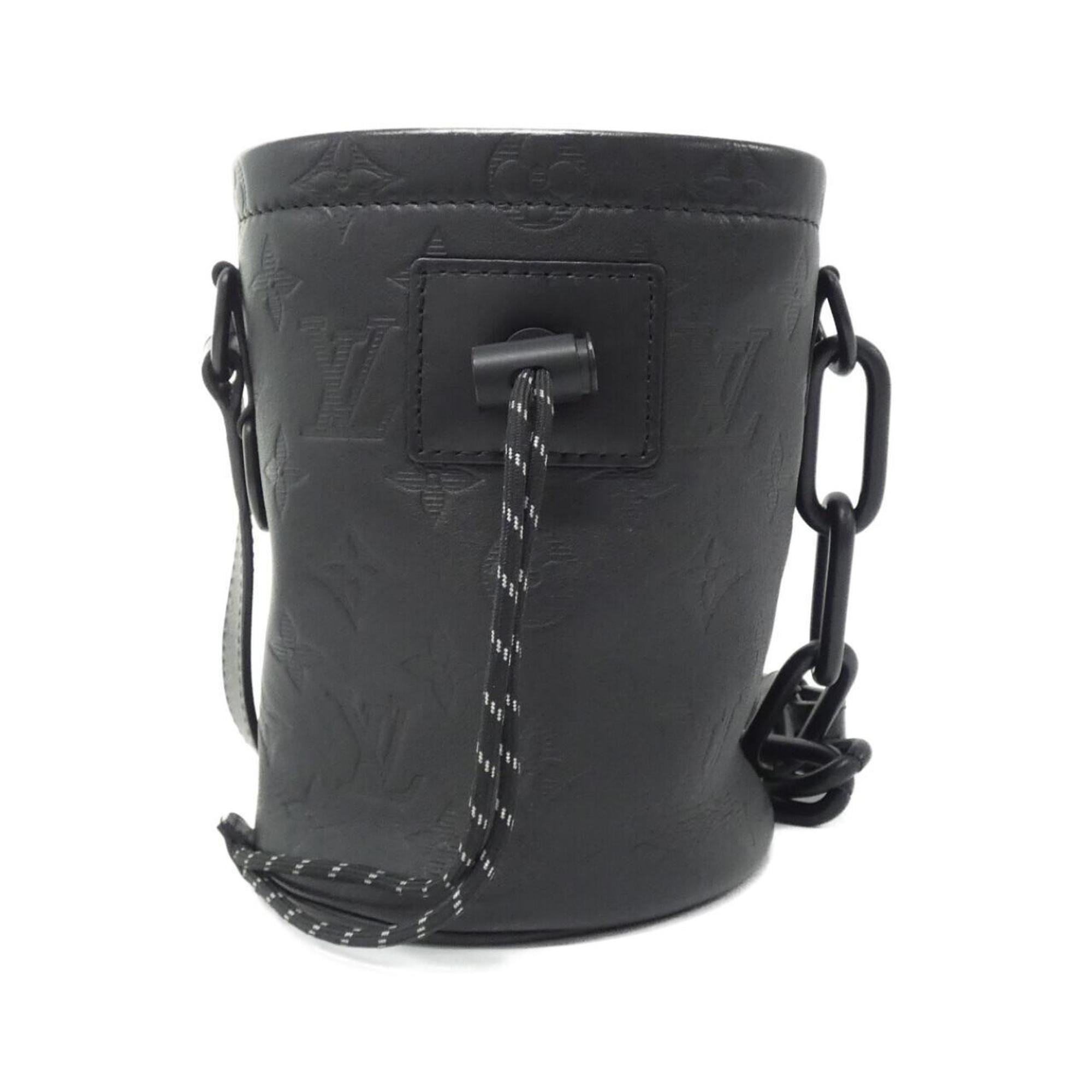 Louis Vuitton Black Leather Shoulder Bag (Pre-Owned)