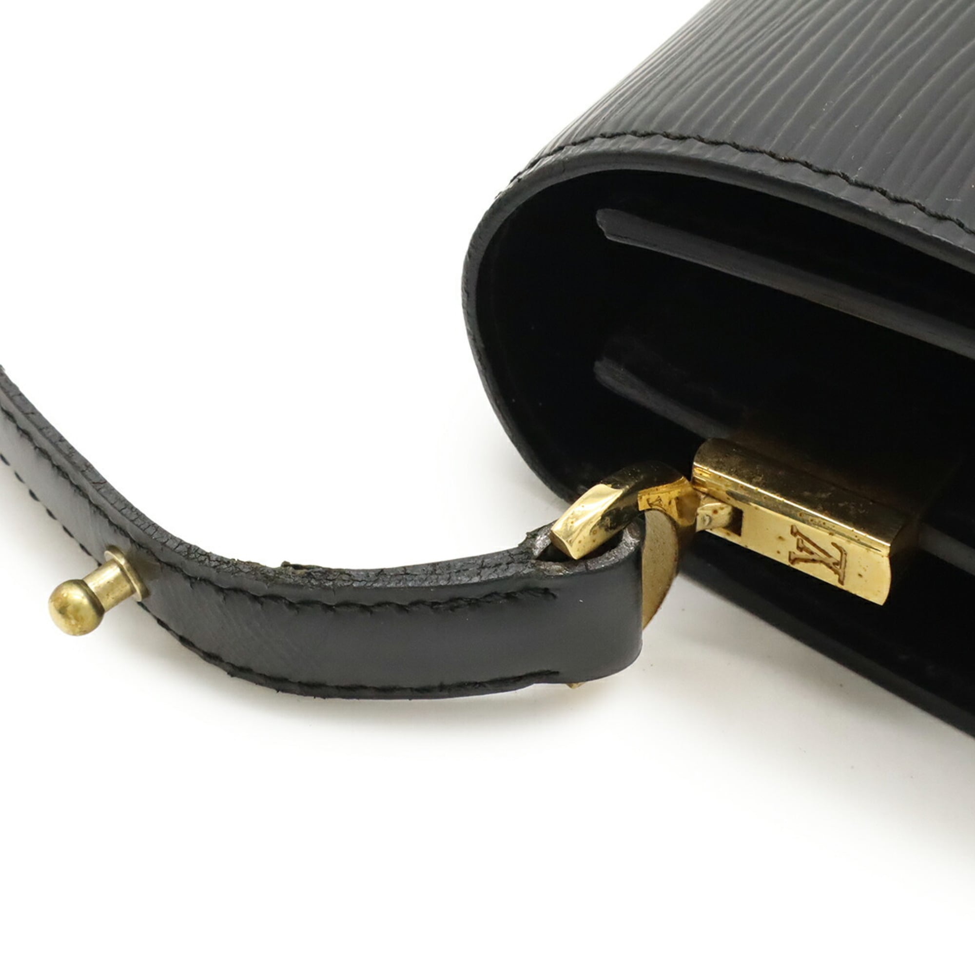 Louis Vuitton Epi Black Noir Epi Leather Pochette Shoulder Bag (Pre-Owned)