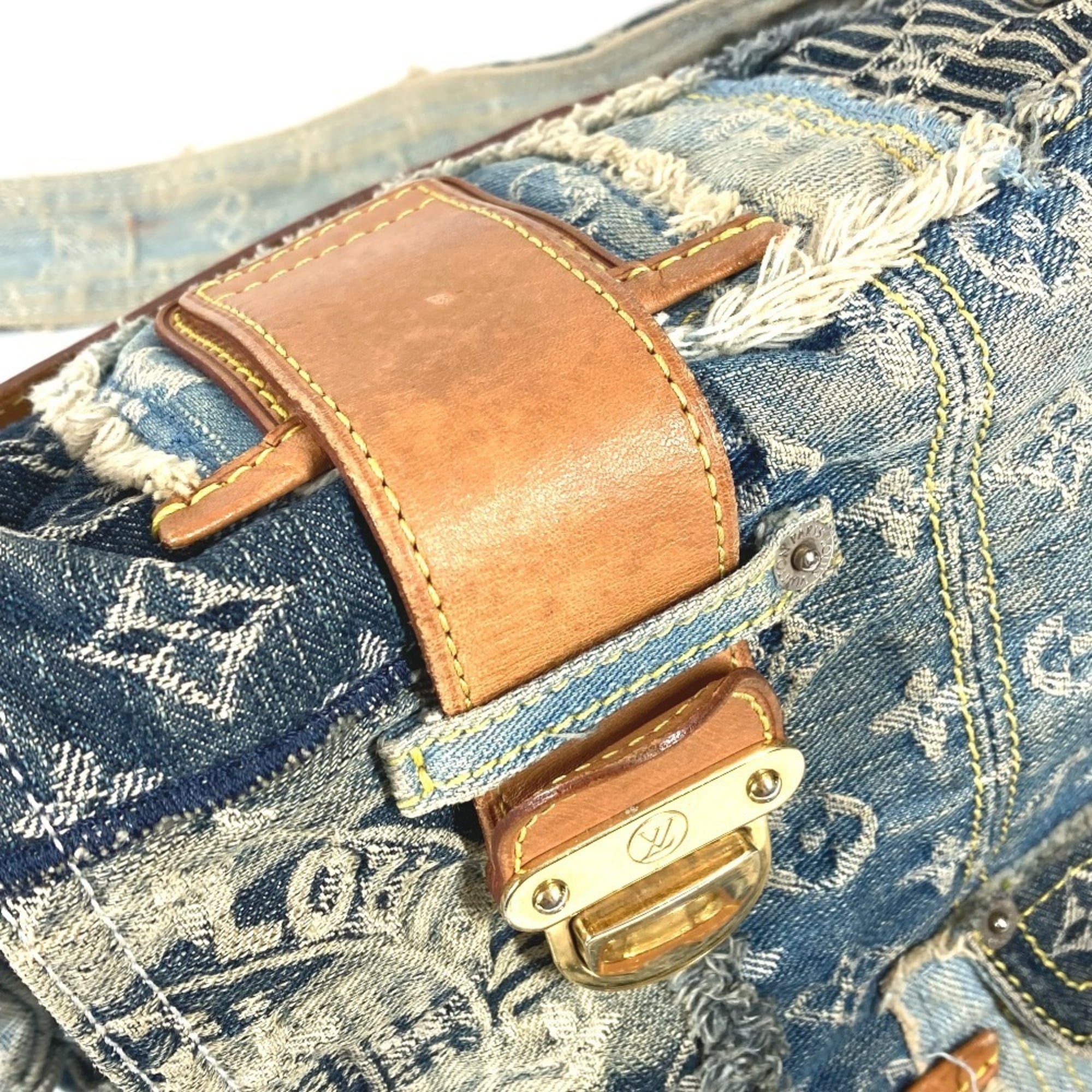 Louis Vuitton Monogram Denim Blue Monogram Denim Messenger Bag Shoulder Bag (Pre-Owned)