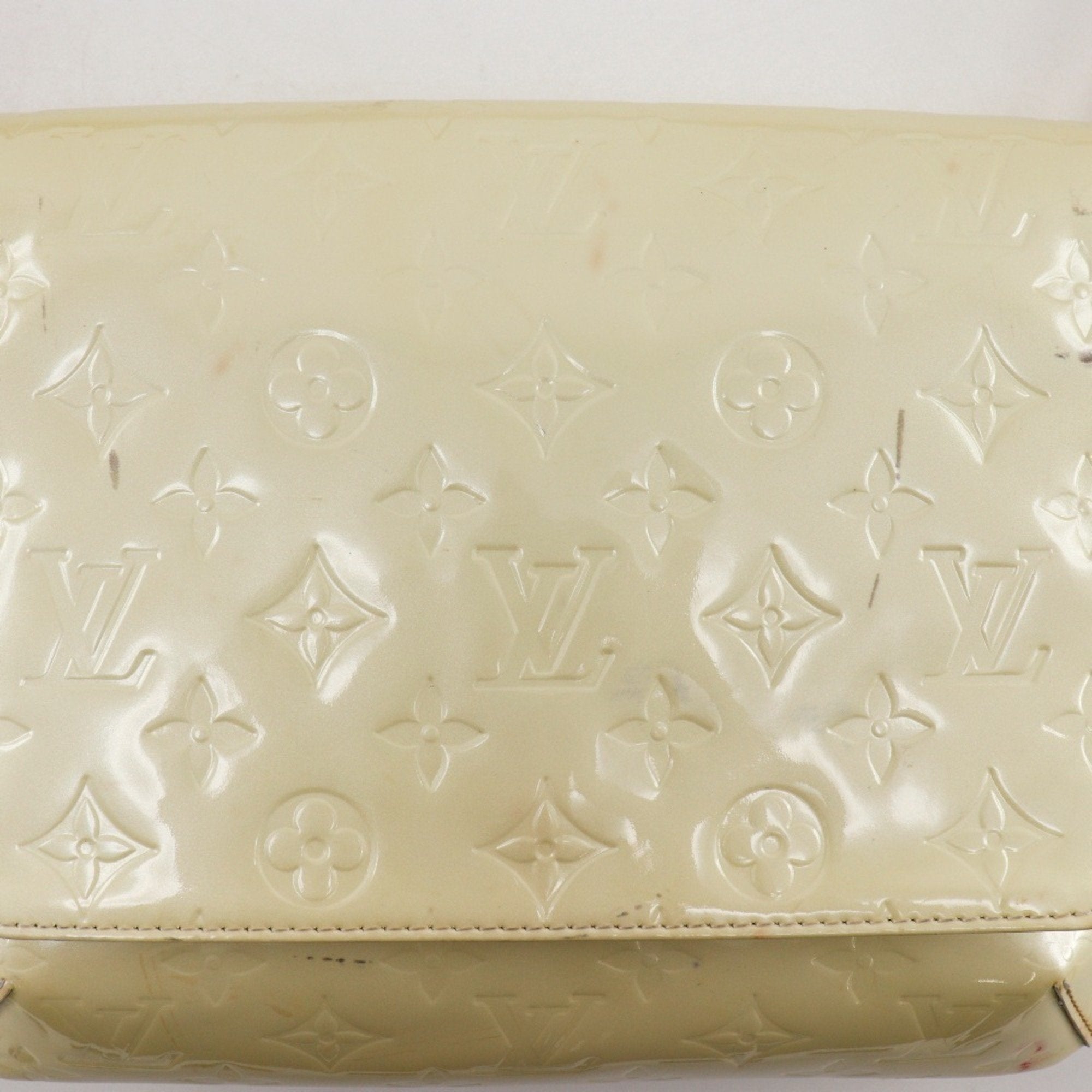 Louis Vuitton Off-White Pearl Monogram Vernis Shoulder Bag (Pre-Owned)