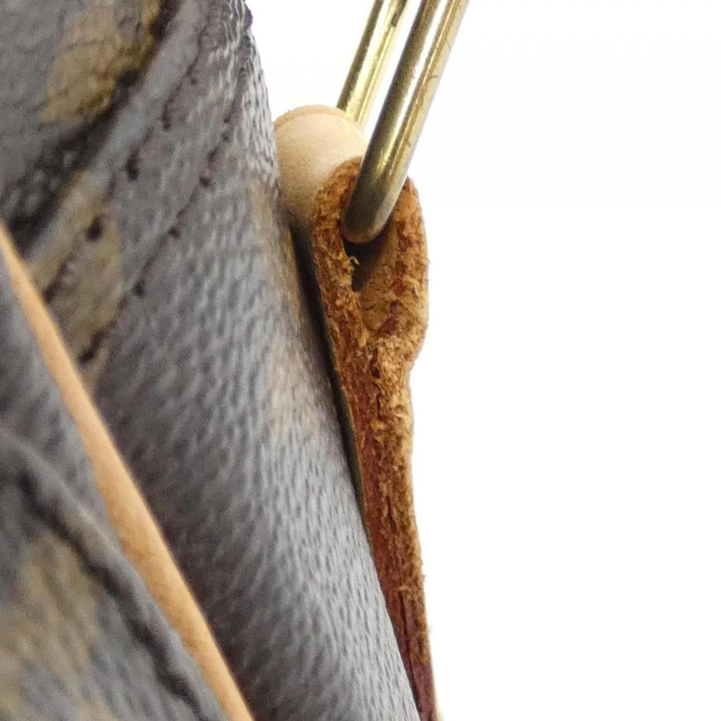 Louis Vuitton Marron Monogram Shoulder Bag (Pre-Owned)