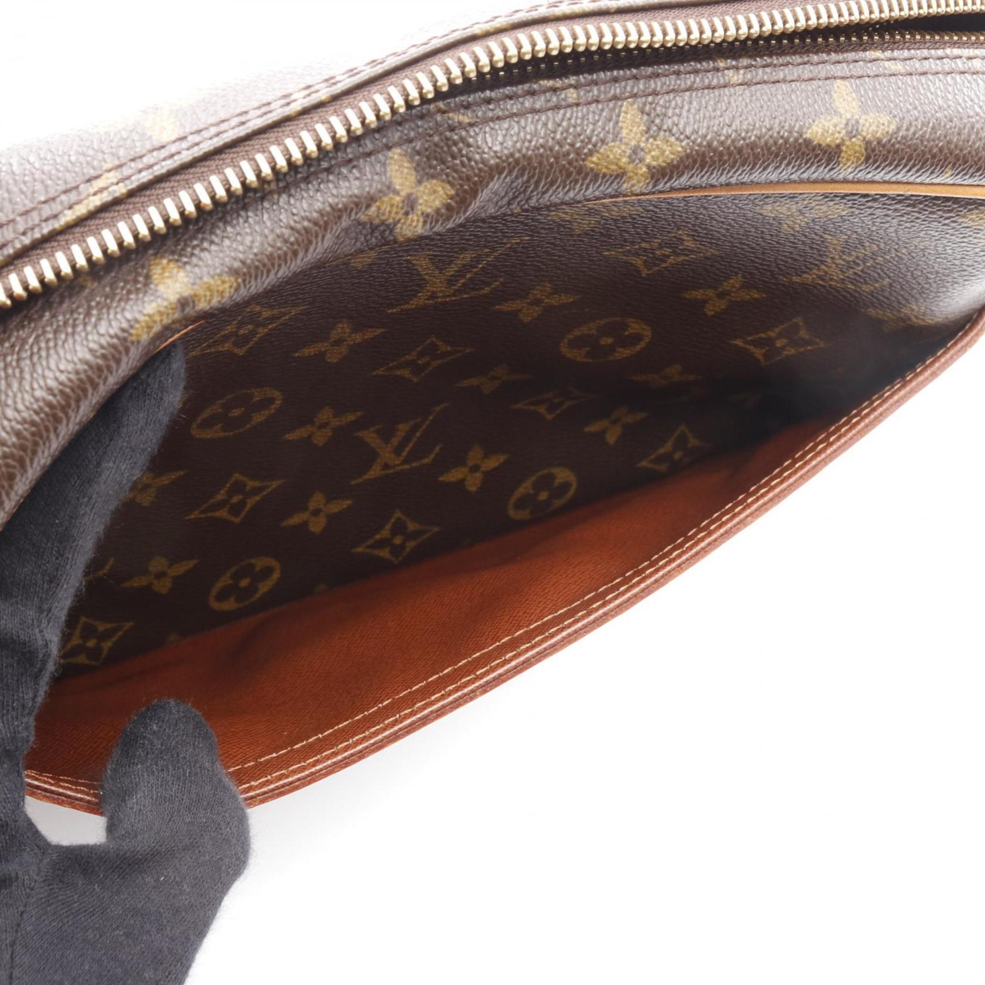 Louis Vuitton Brown Coated Canvas Shoulder Bag (Pre-Owned)