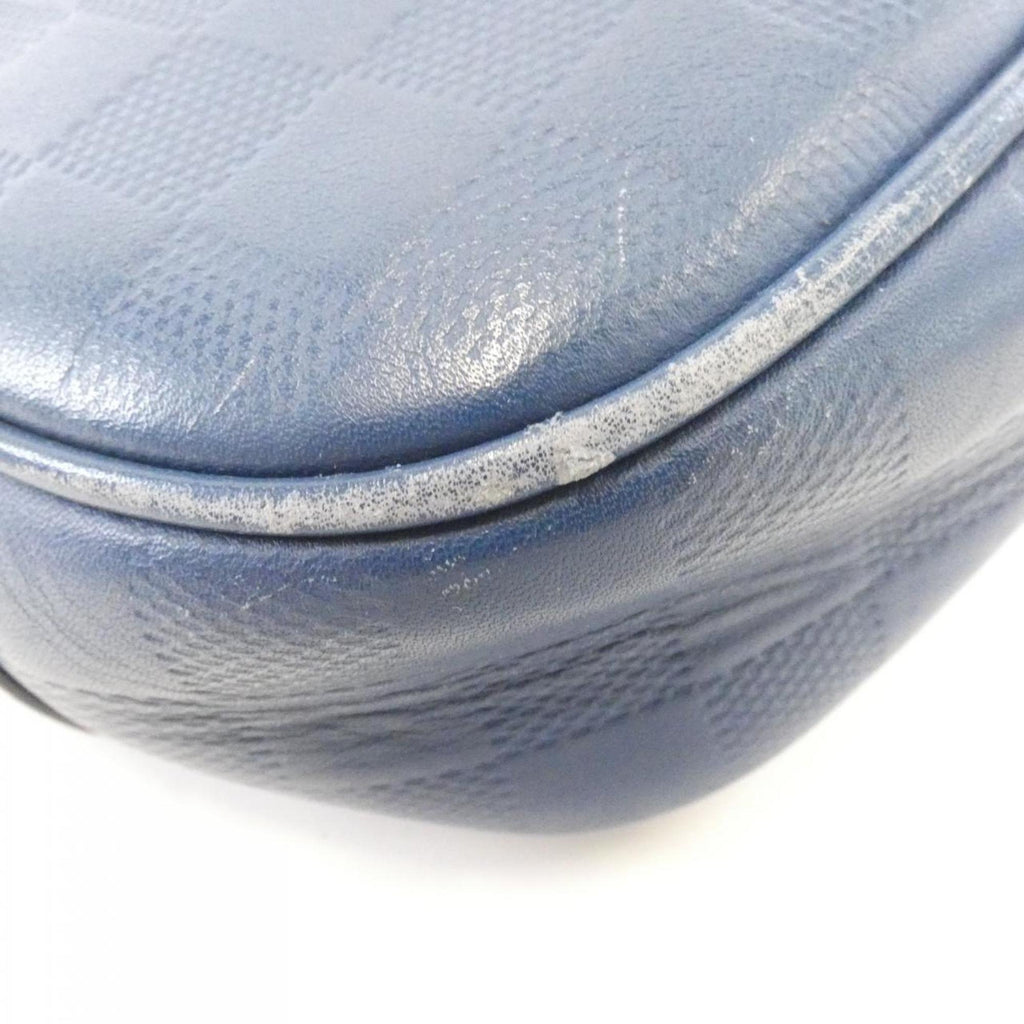 Louis Vuitton Matte Silver Leather Shoulder Bag (Pre-Owned)