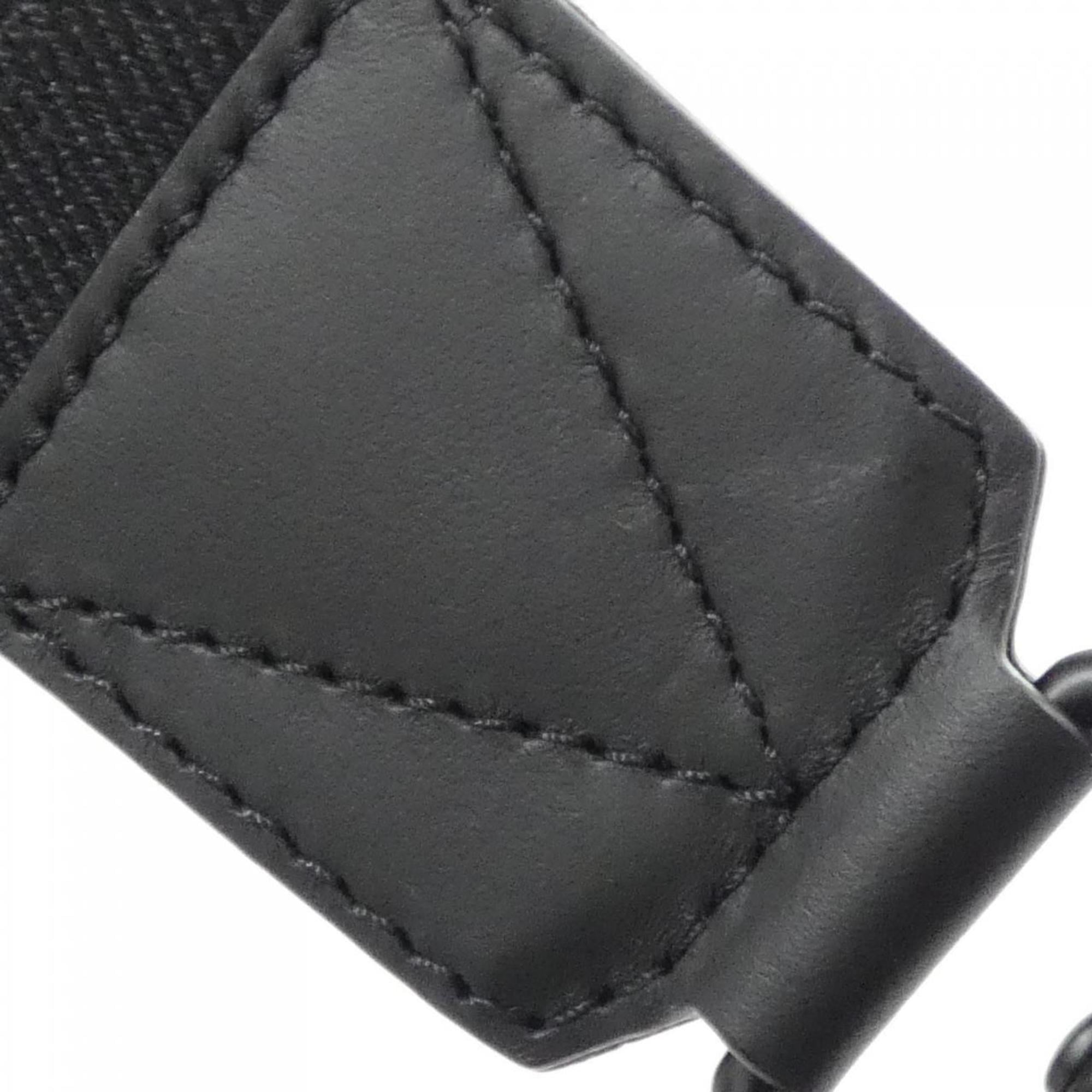 Louis Vuitton Black Leather Shoulder Bag (Pre-Owned)
