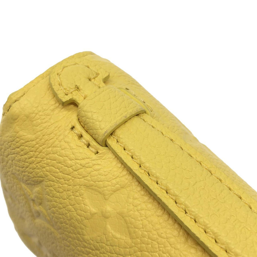 Louis Vuitton Yellow Leather Shoulder Bag (Pre-Owned)