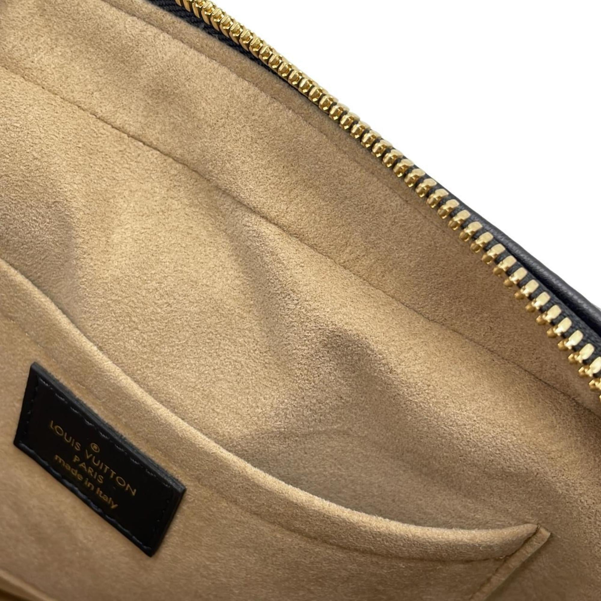 Louis Vuitton Black Leather Shoulder Bag (Pre-Owned)