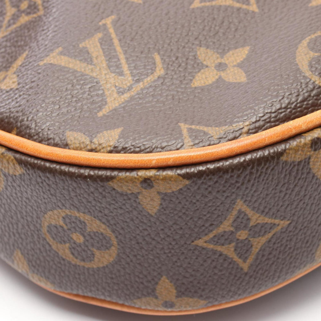 Louis Vuitton Brown Monogram Monogram Shoulder Bag (Pre-Owned)