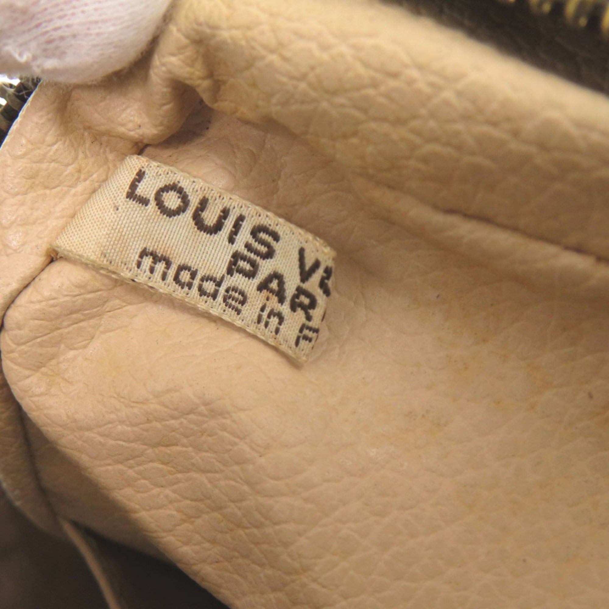 Louis Vuitton Brown Monogram Clutch Bag (Pre-Owned)