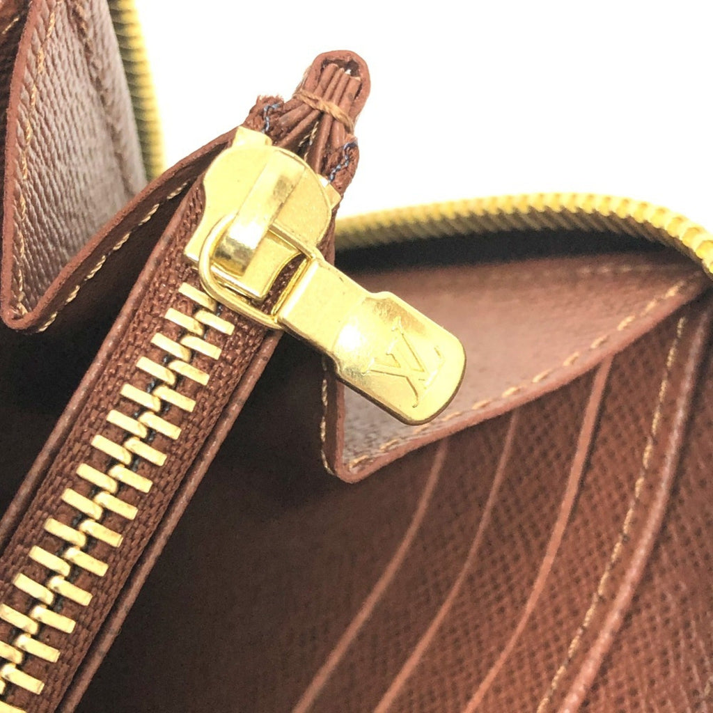 Louis Vuitton Monogram Brown Monogram Long Wallet (Bi-Fold) (Pre-Owned)