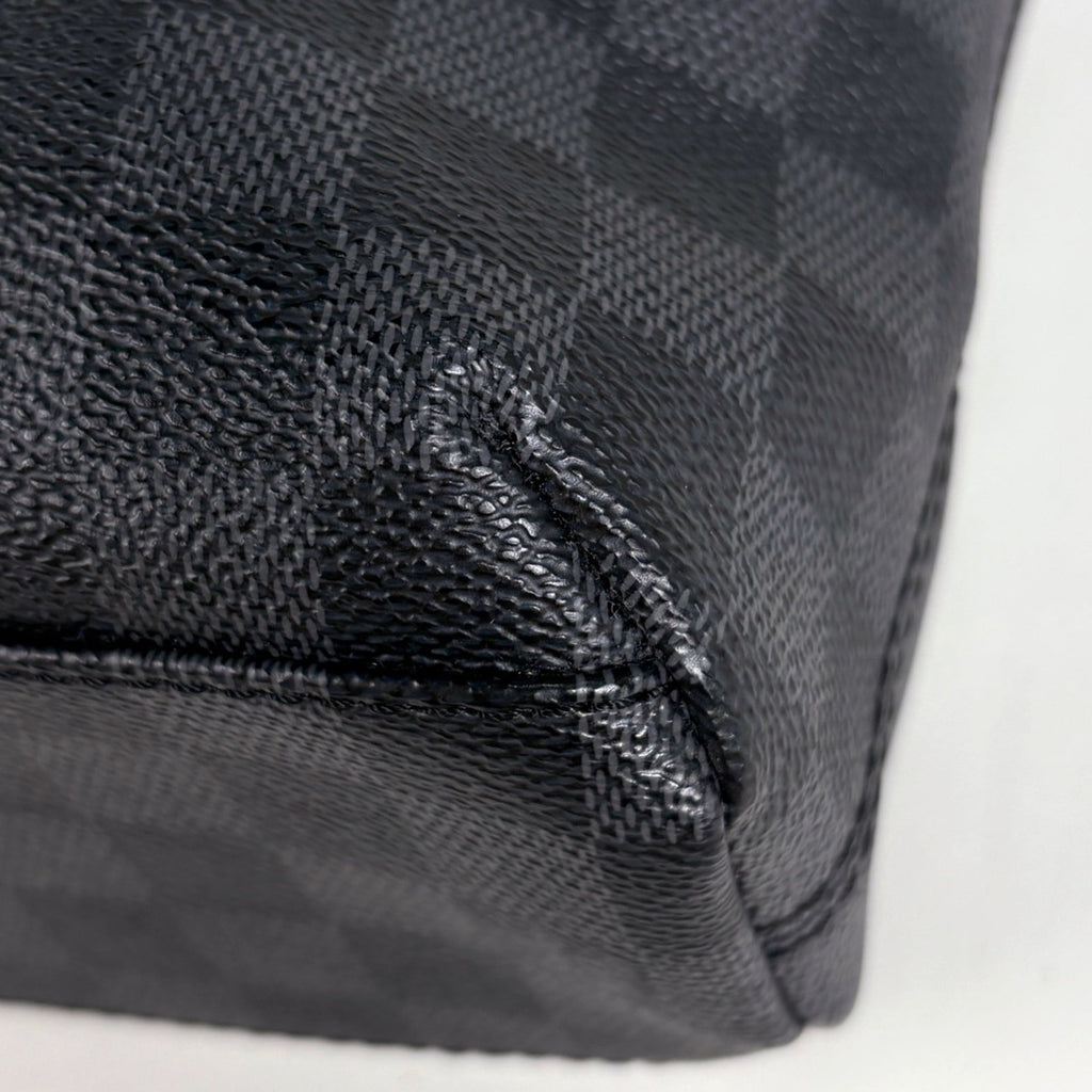 Louis Vuitton Black Damier Graphite Shoulder Bag (Pre-Owned)