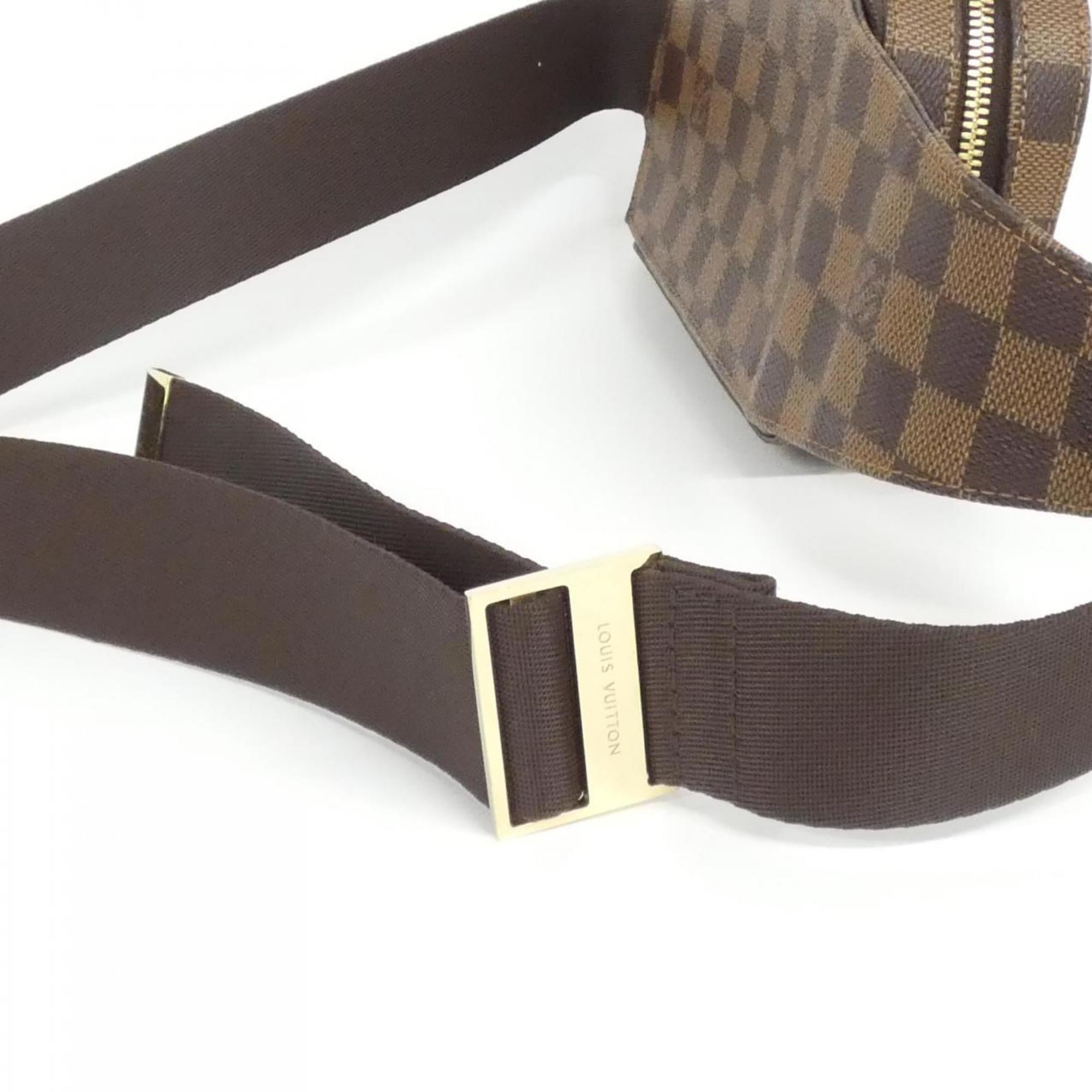 Louis Vuitton Brown Coated Canvas Shoulder Bag (Pre-Owned)