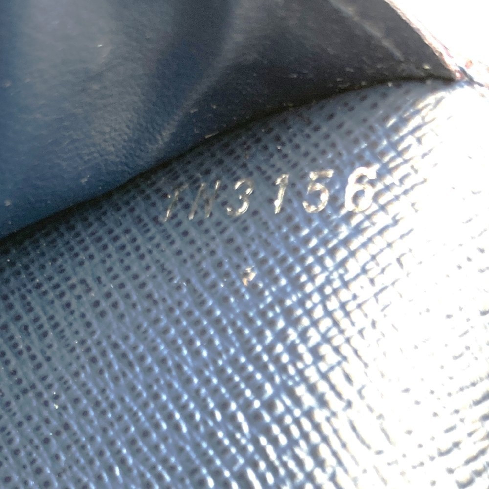 Louis Vuitton Taiga Navy Taiga Leather Long Wallet (Bi-Fold) (Pre-Owned)