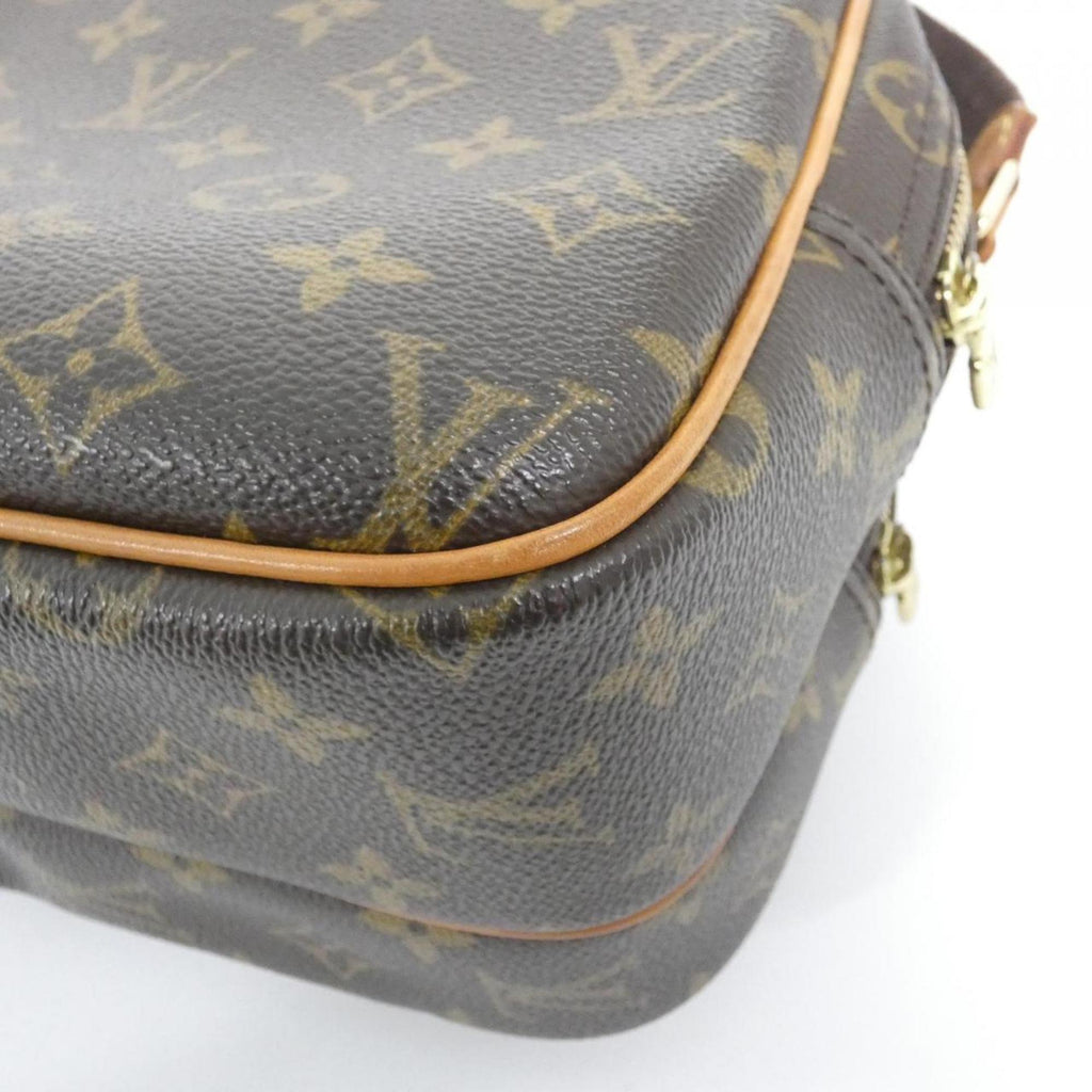 Louis Vuitton Marron Coated Canvas Shoulder Bag (Pre-Owned)
