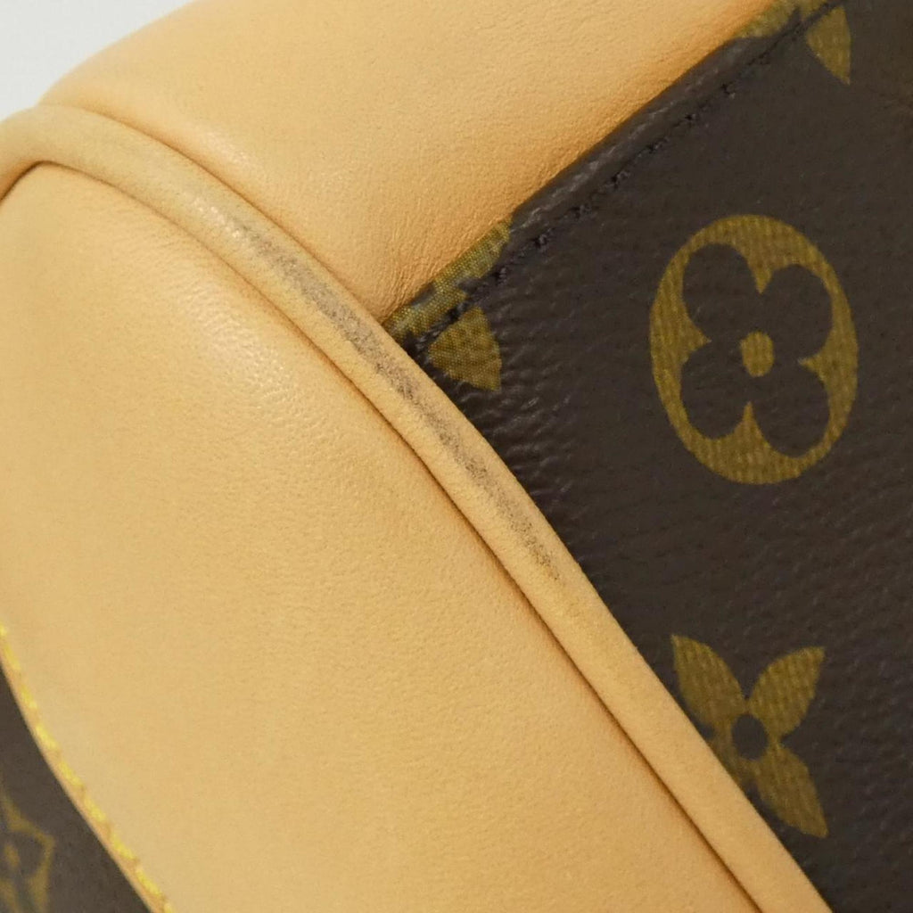 Louis Vuitton Marron Coated Canvas Shoulder Bag (Pre-Owned)