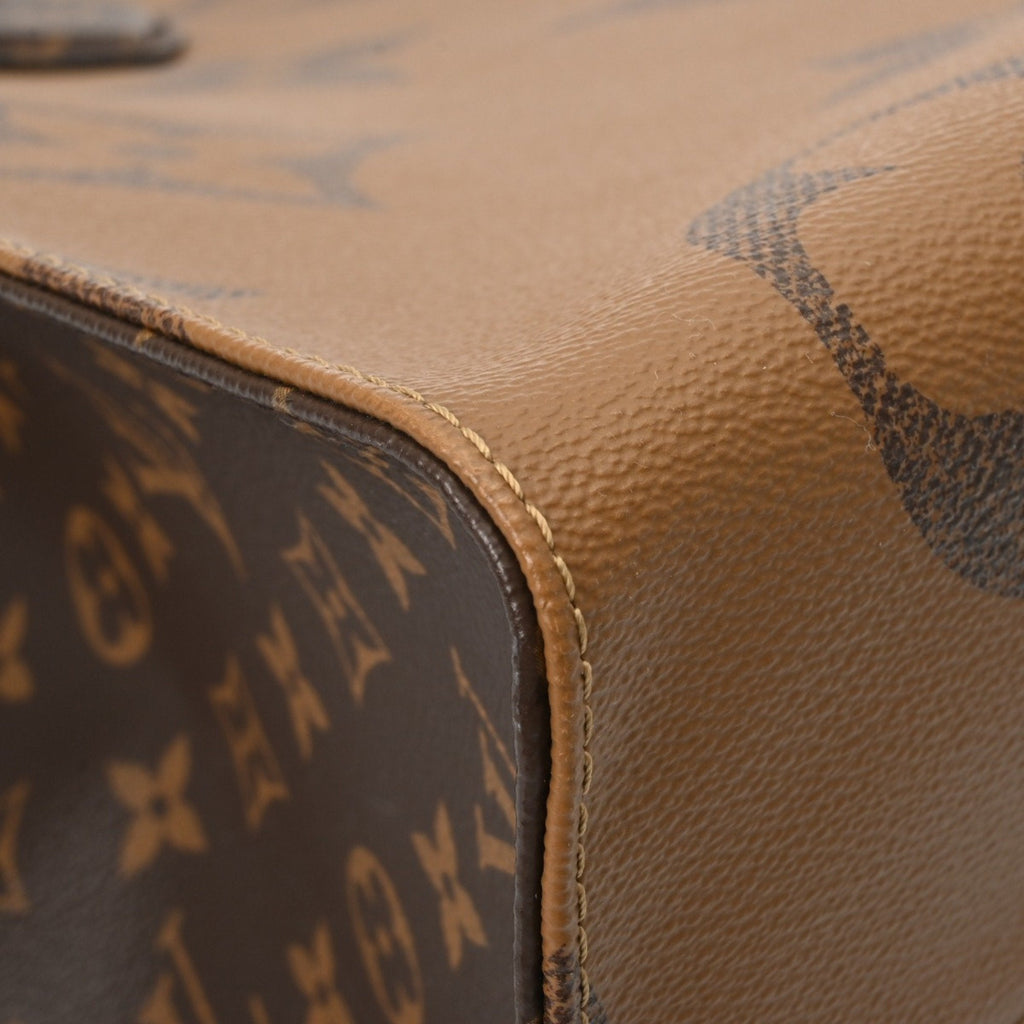 Louis Vuitton Brown Monogram Canvas Handbag (Pre-Owned)