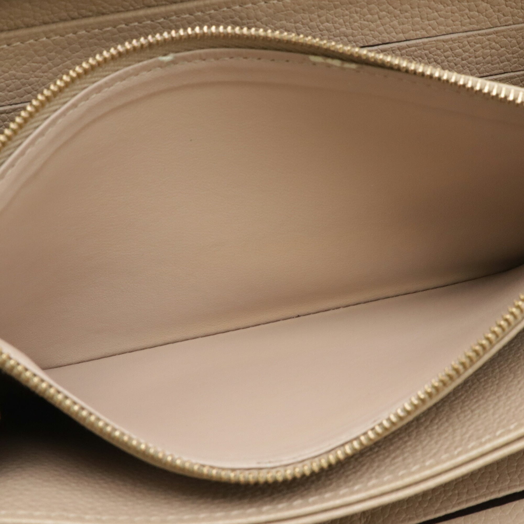 Louis Vuitton Beige Monogram Empreinte Leather Long Wallet (Bi-Fold) (Pre-Owned)